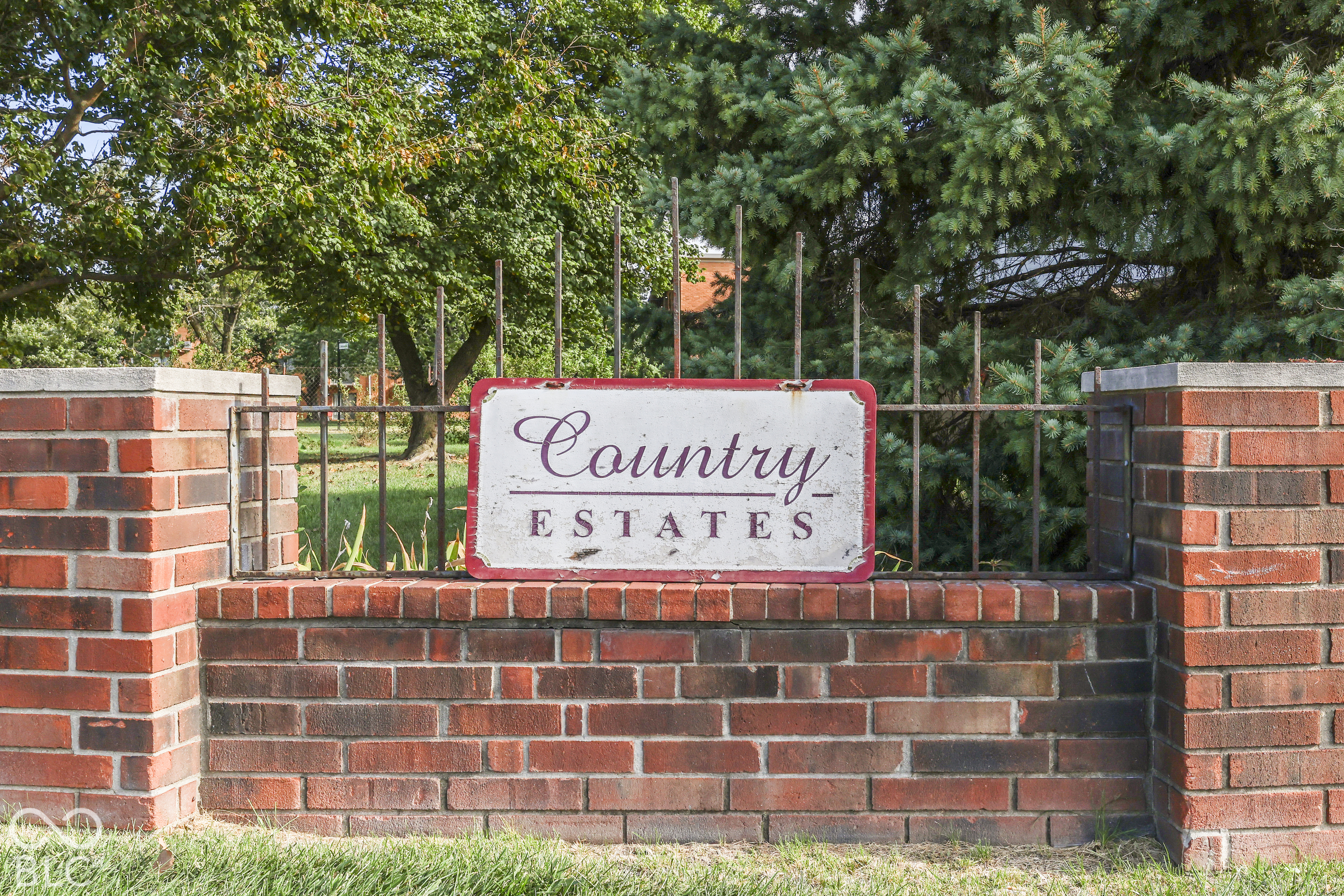 2814 Country Estates Drive, Indianapolis, IN, 46227 photo 4 of 33