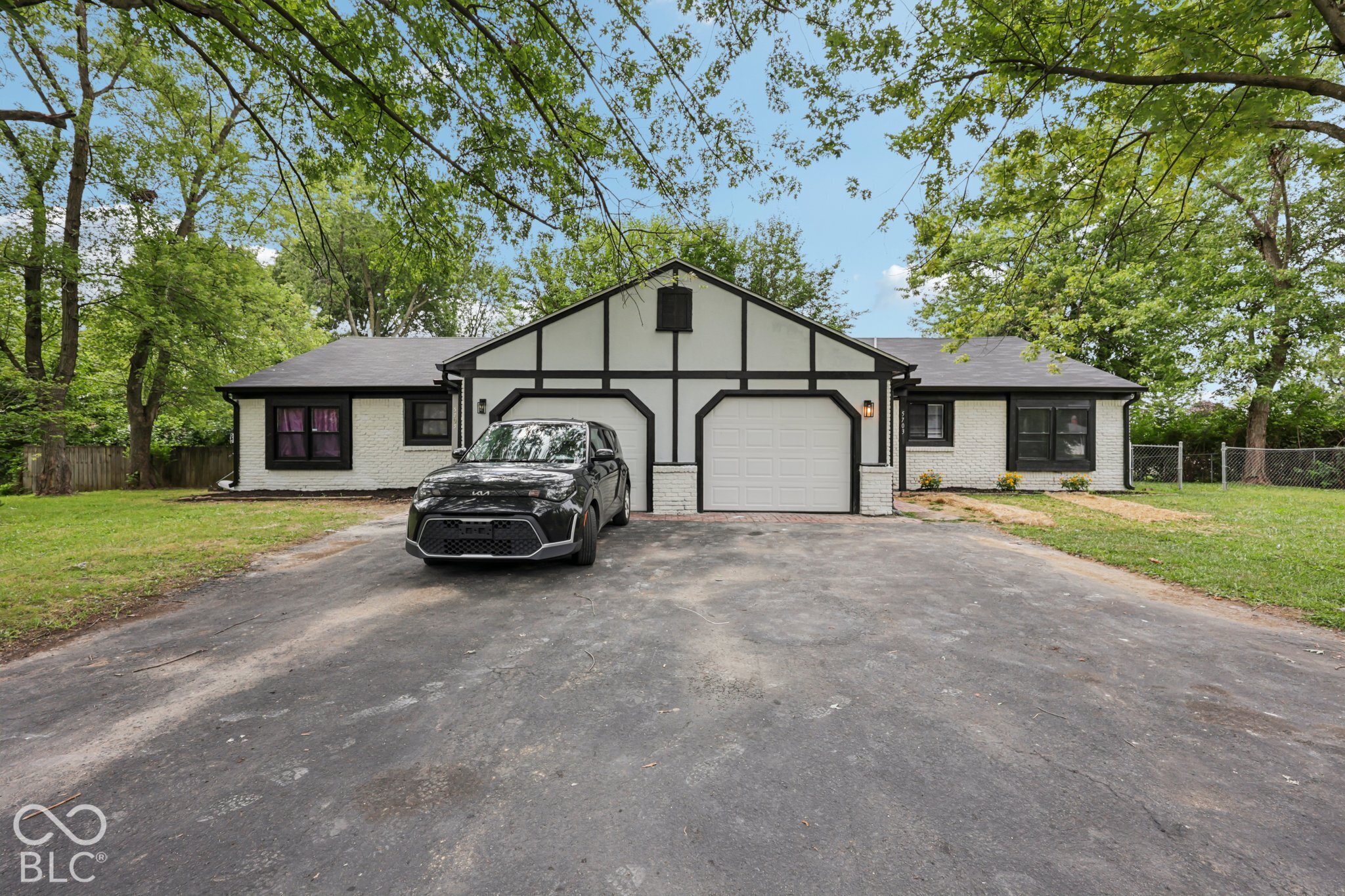 5703 E 17th Street, Indianapolis, IN, 46218 photo 4 of 61