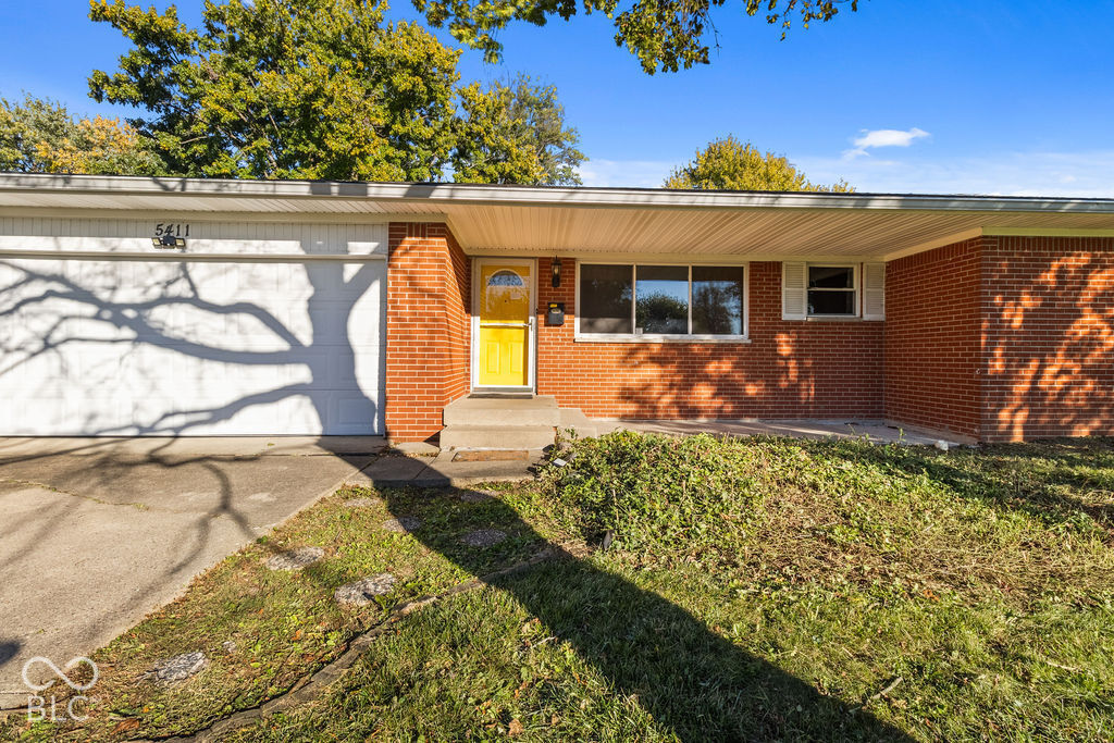 5411 N Kenmore Road, Indianapolis, IN, 46226 photo 4 of 51