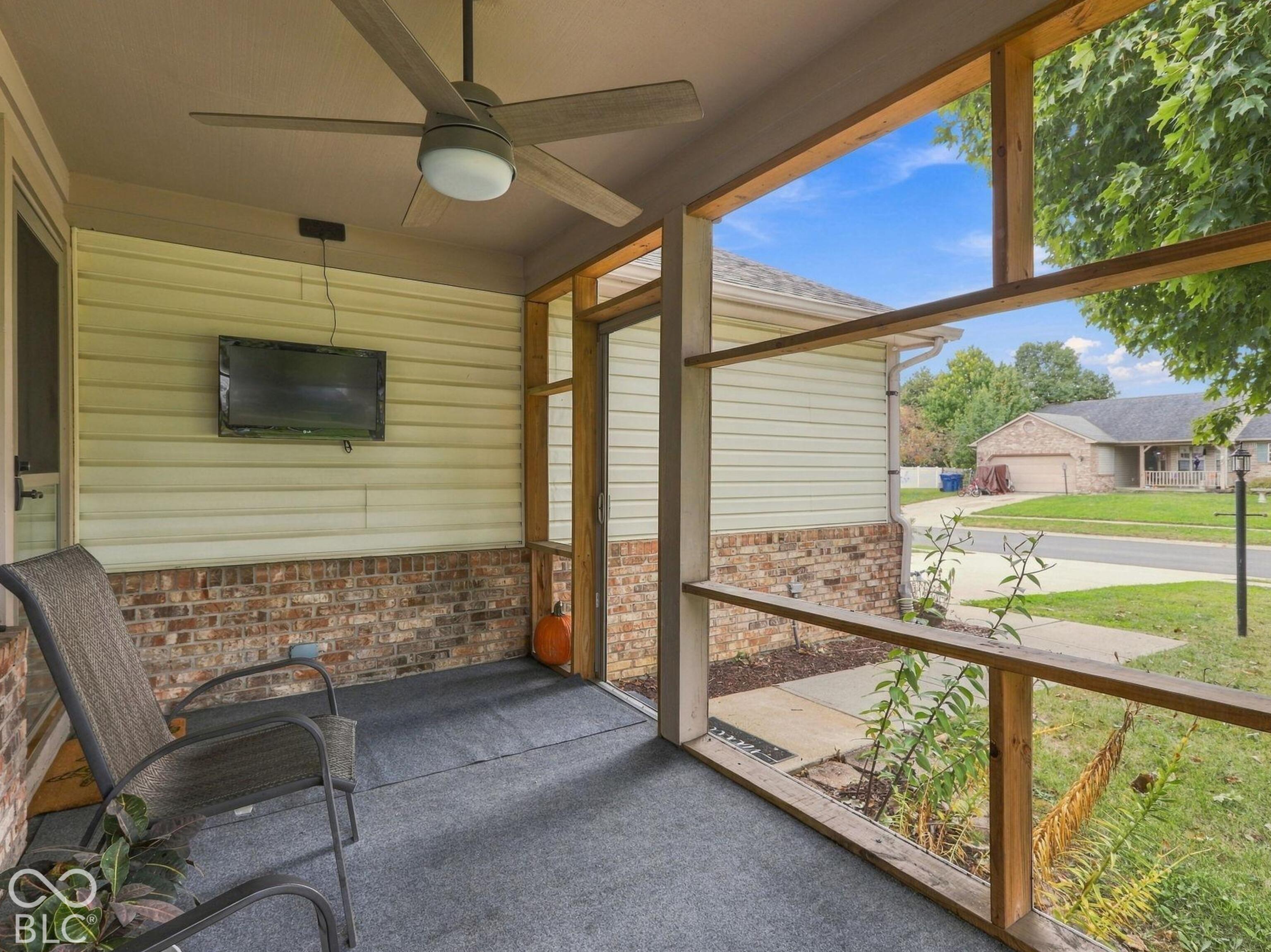 5664 Pine Knoll Boulevard, Noblesville, IN, 46062 photo 4 of 55