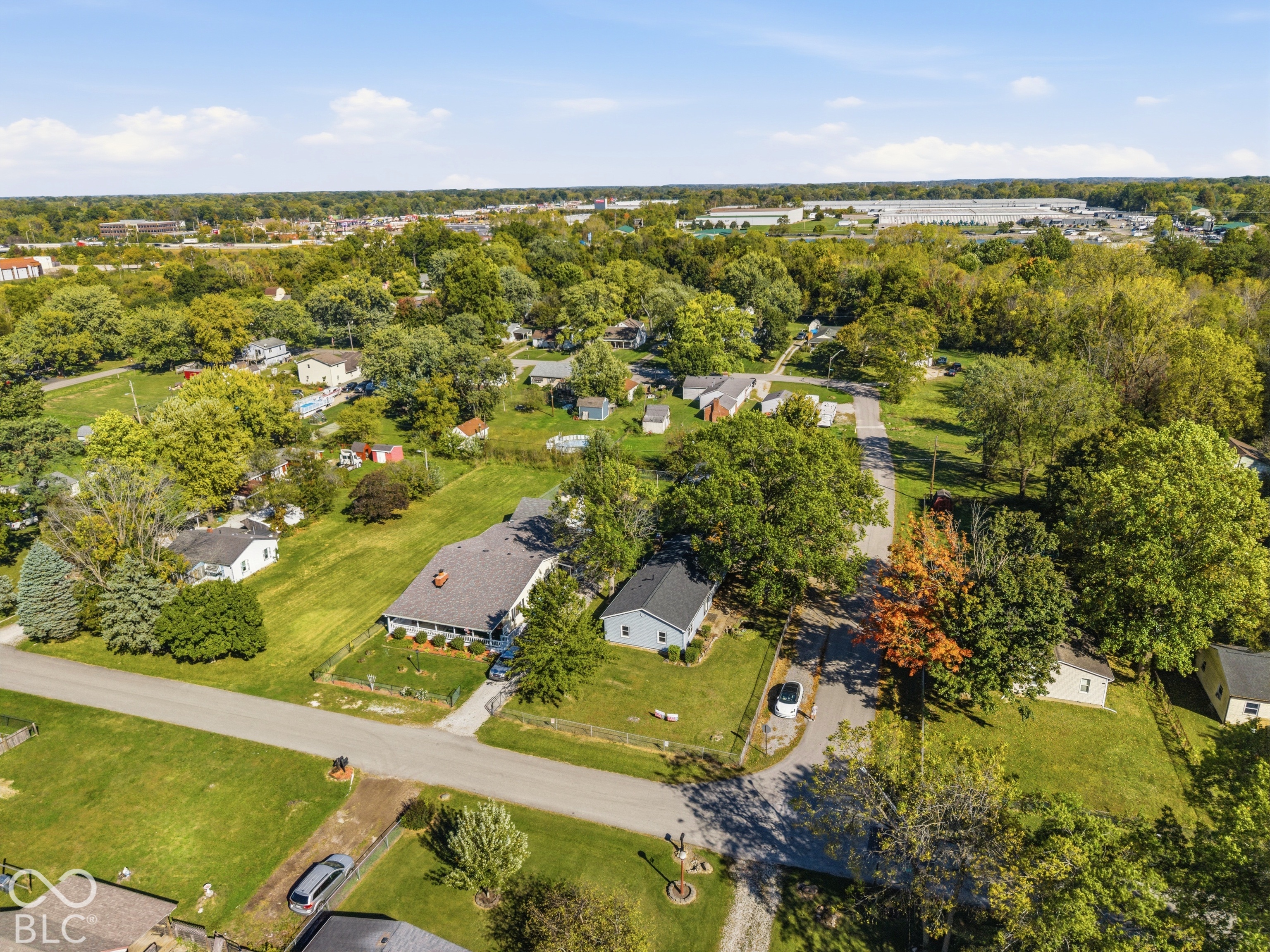 7402 Oak Avenue, Indianapolis, IN, 46219 photo 4 of 44