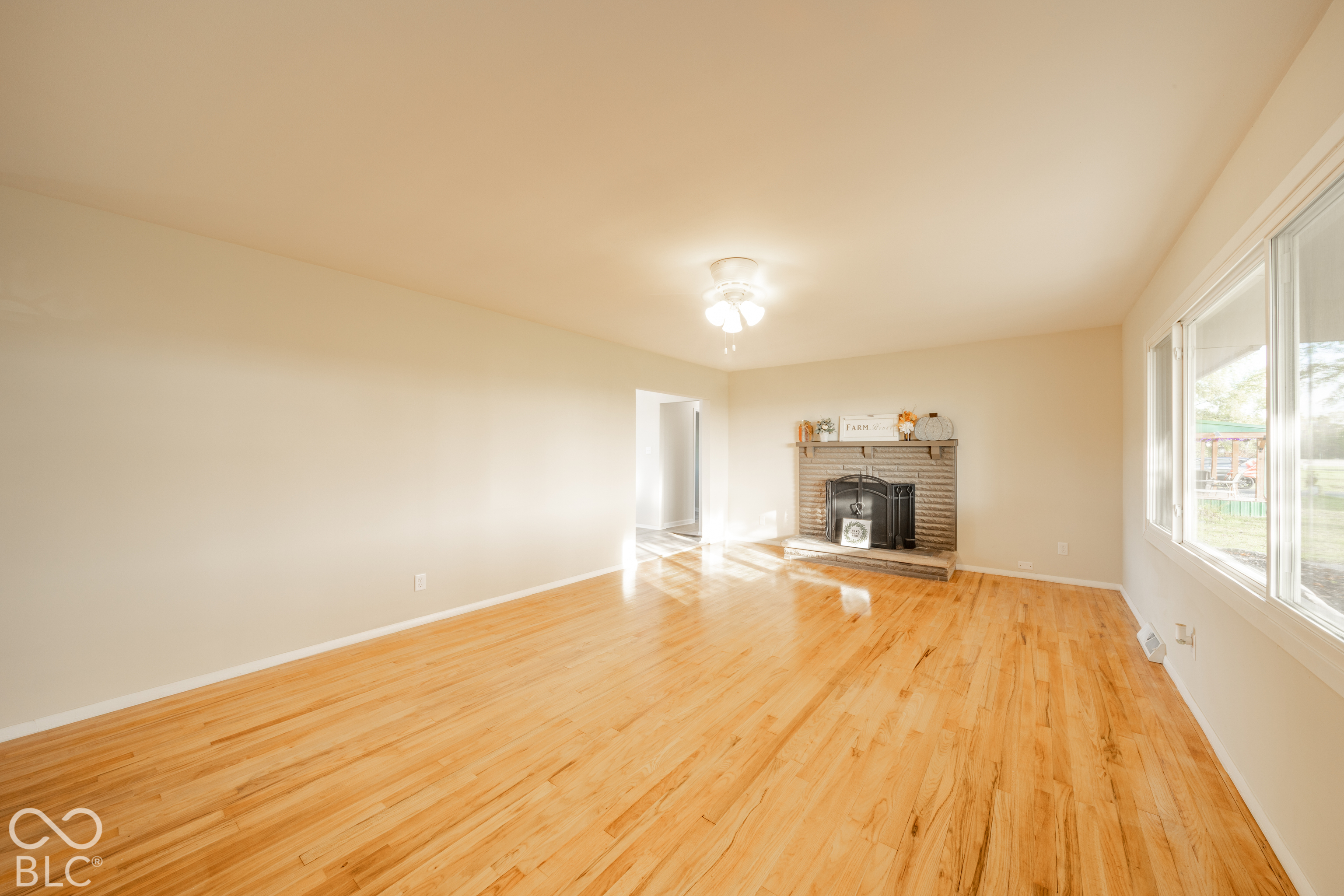 8401 S Center Road, Muncie, IN, 47302 photo 4 of 27