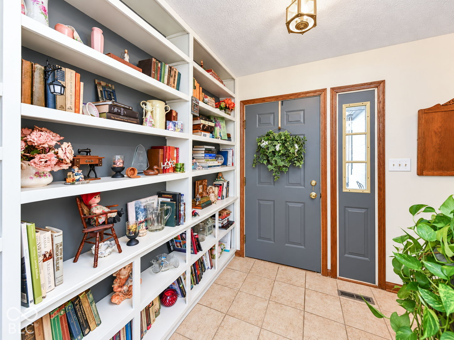 8108 River Bay W, Indianapolis, IN, 46240 photo 4 of 37