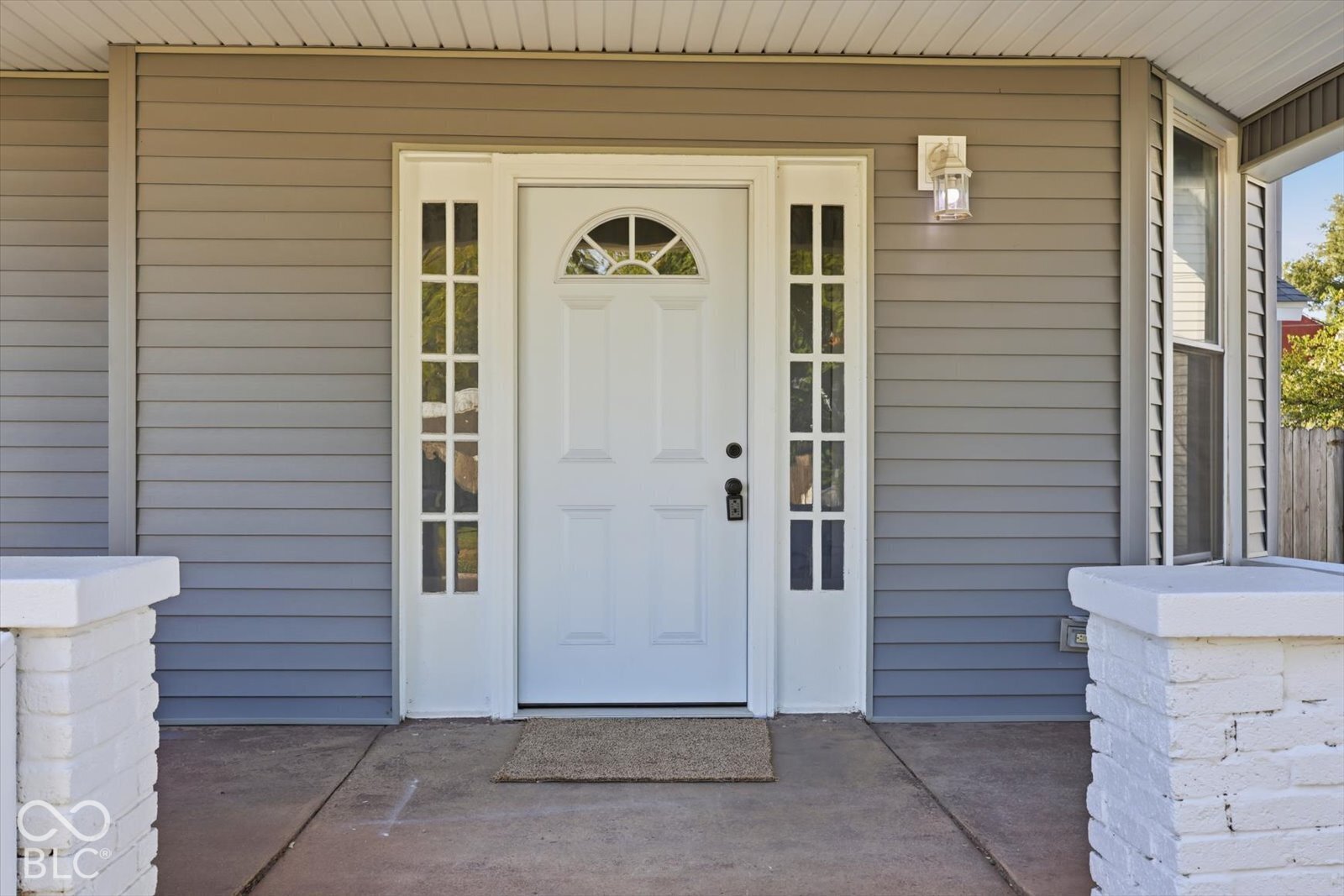 513 S West Street, Shelbyville, IN, 46176 photo 4 of 36