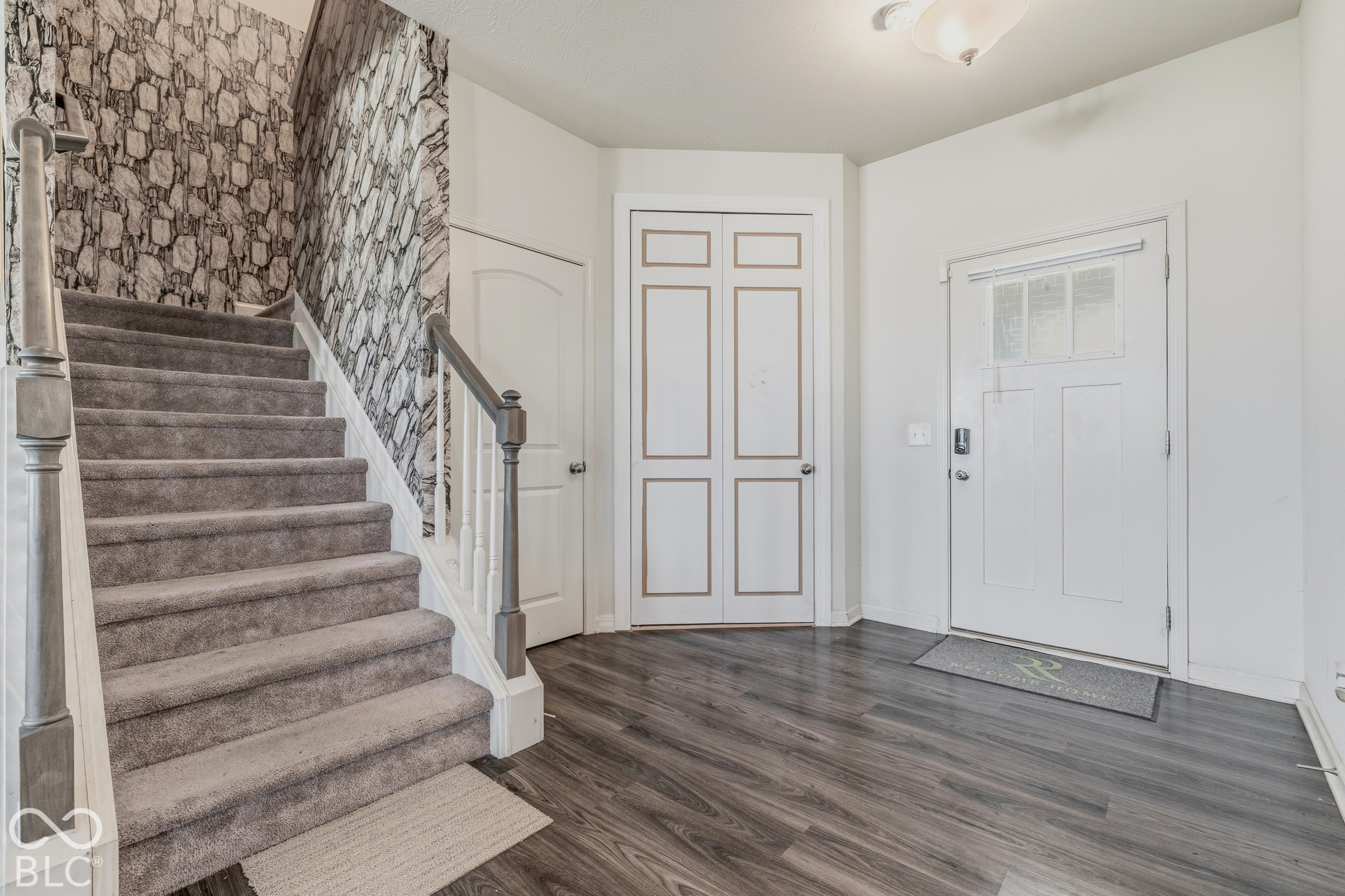 8672 Dutch Elm Way, Brownsburg, IN, 46112 photo 4 of 40