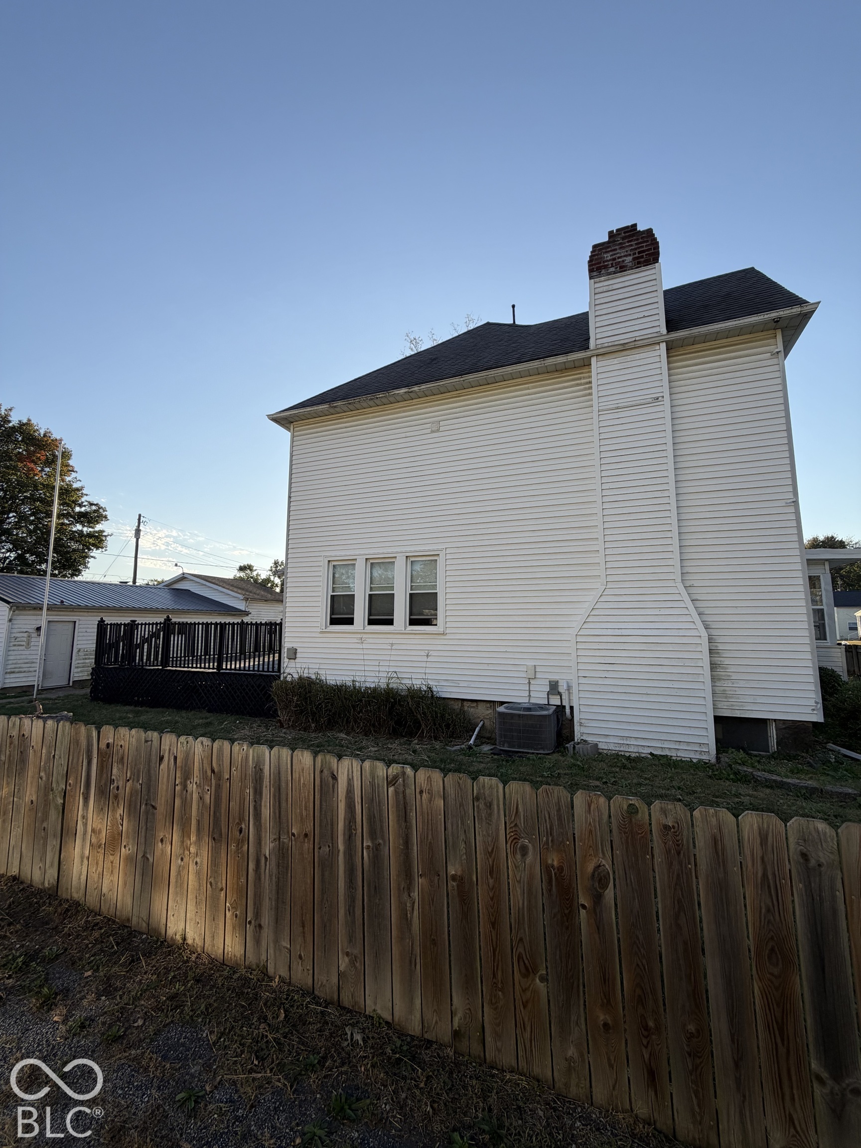 1705 S E Street, Elwood, IN, 46036 photo 4 of 22