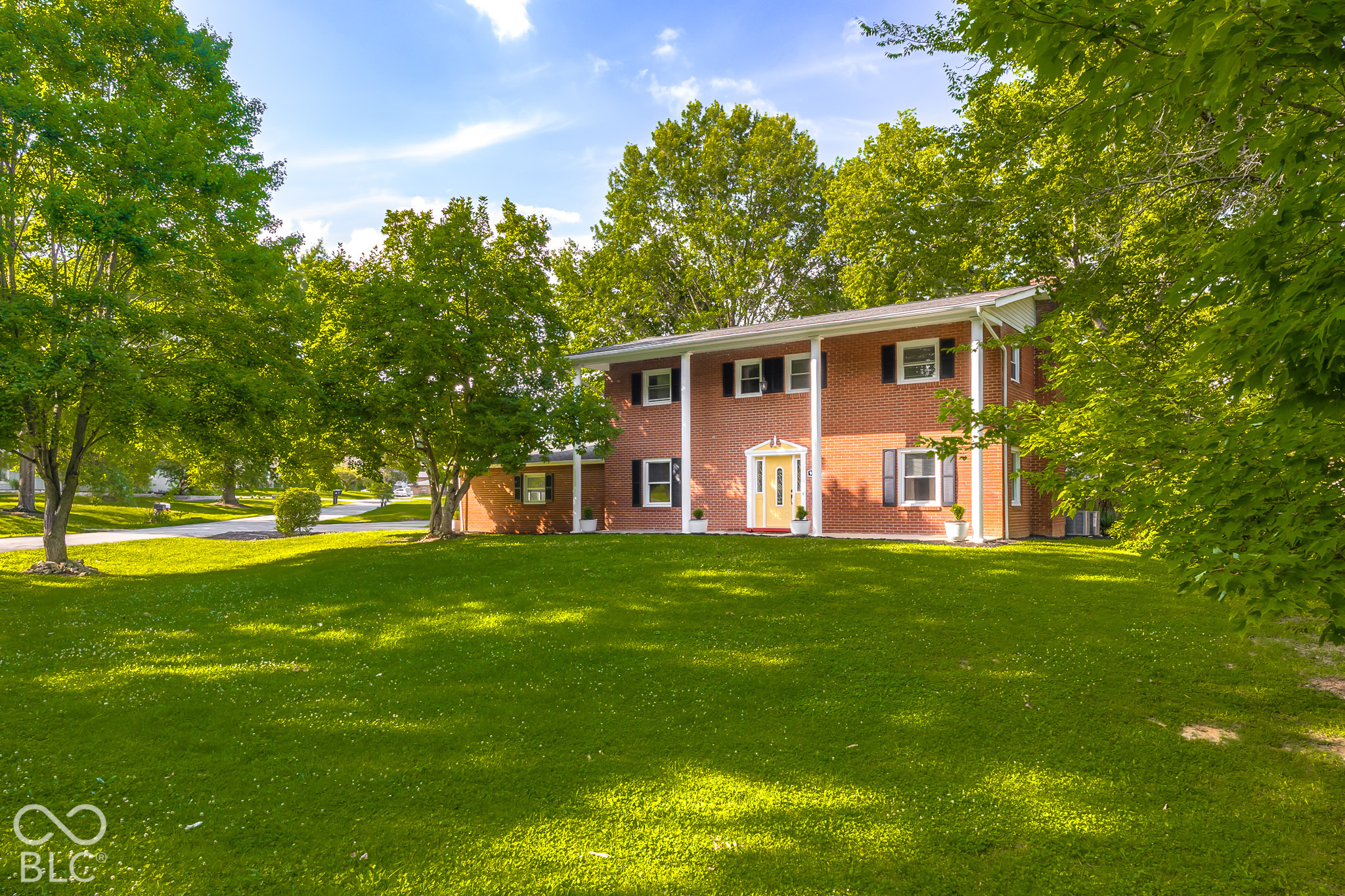 9231 N Cherry Hills Drive, Columbus, IN, 47201 photo 4 of 83