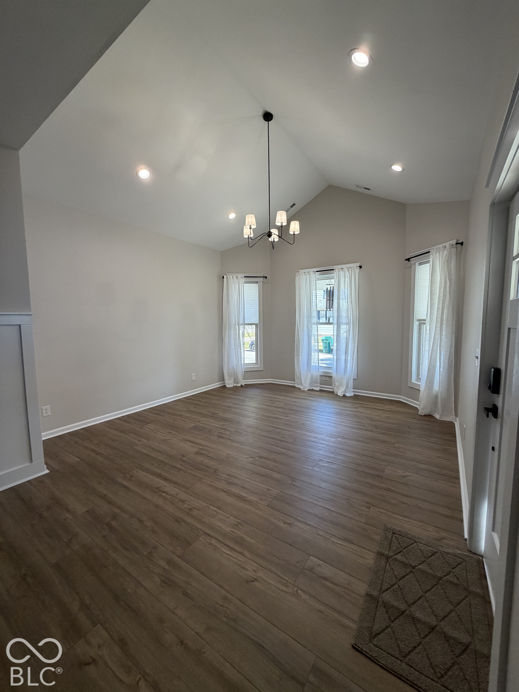 210 N Vine, Plainfield, IN, 46168 photo 4 of 18