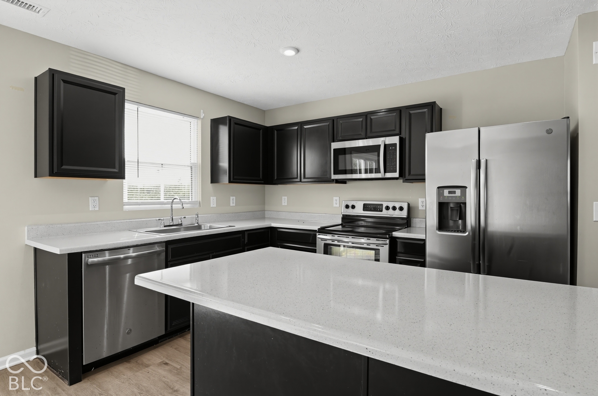 2729 Pointe Harbor Drive, Indianapolis, IN, 46229 photo 4 of 15