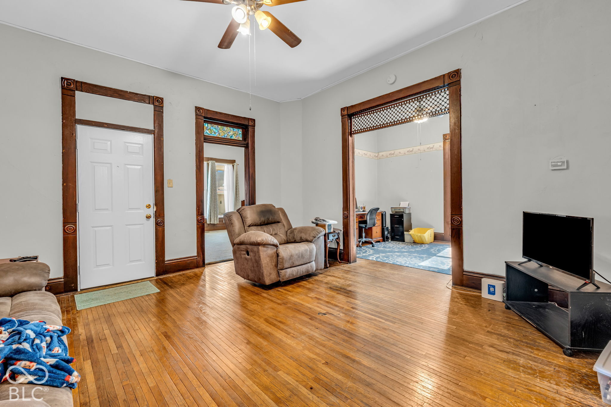 634 Hutchins Avenue, Columbus, IN, 47201 photo 4 of 30