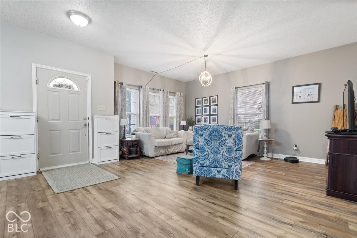 10649 Wiley Lane, Indianapolis, IN, 46231 photo 4 of 38