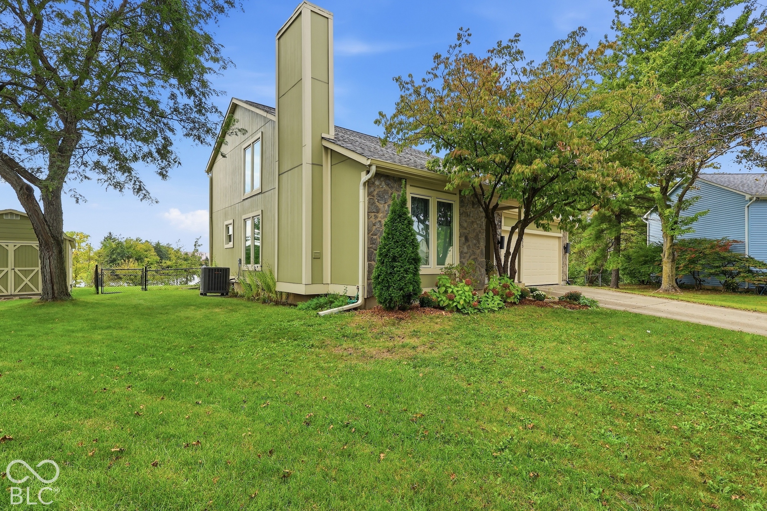 7275 Monon Court, Indianapolis, IN, 46256 photo 4 of 44