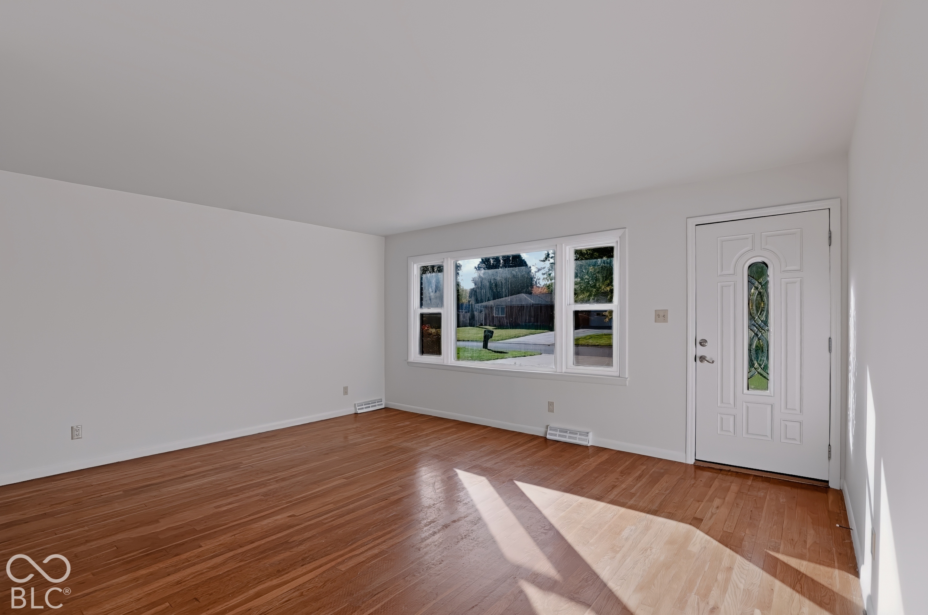 1030 Maple Street, Greenwood, IN, 46142 photo 4 of 39