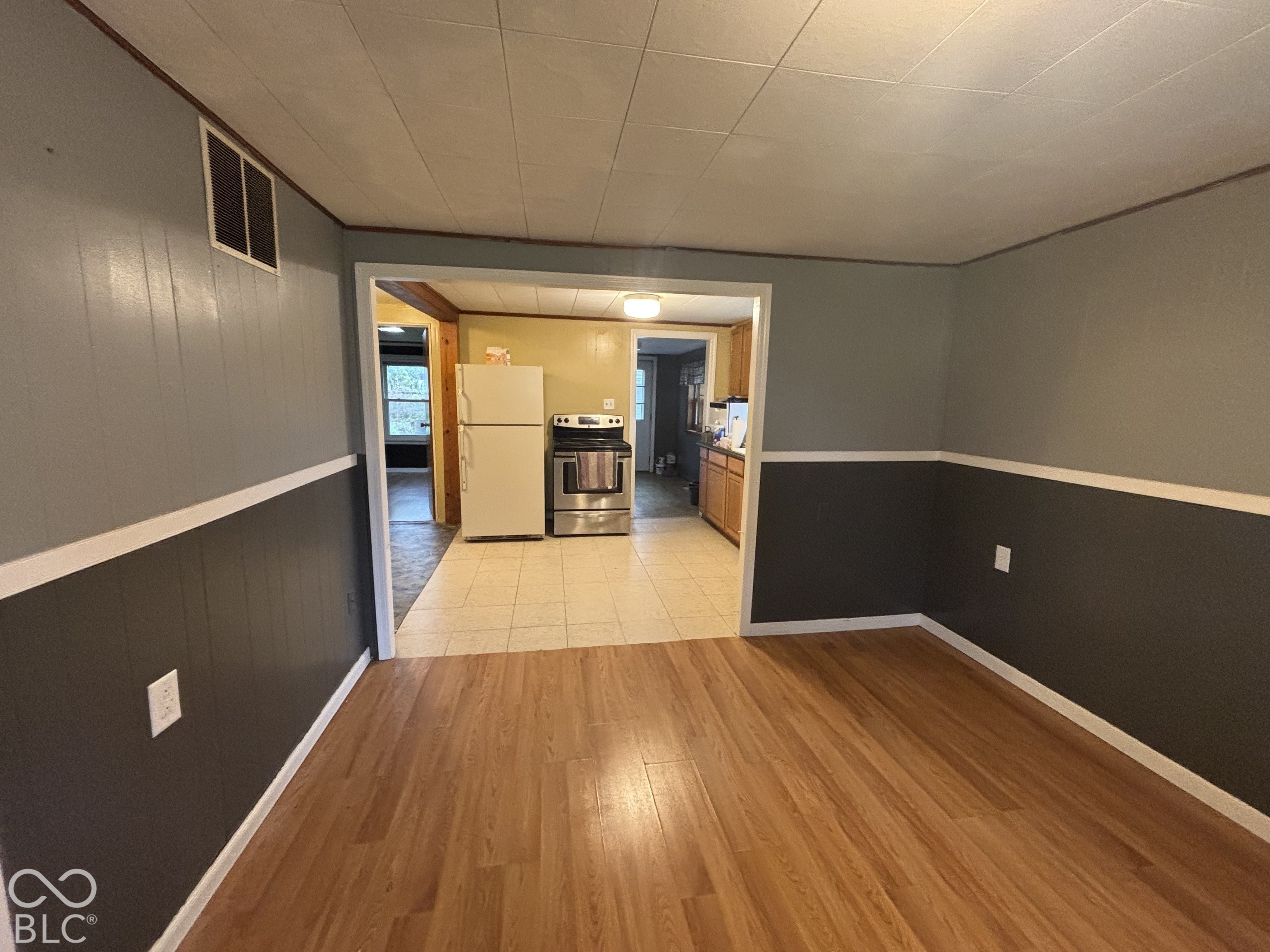 411 N Spencer Drive, Alexandria, IN, 46001 photo 4 of 14