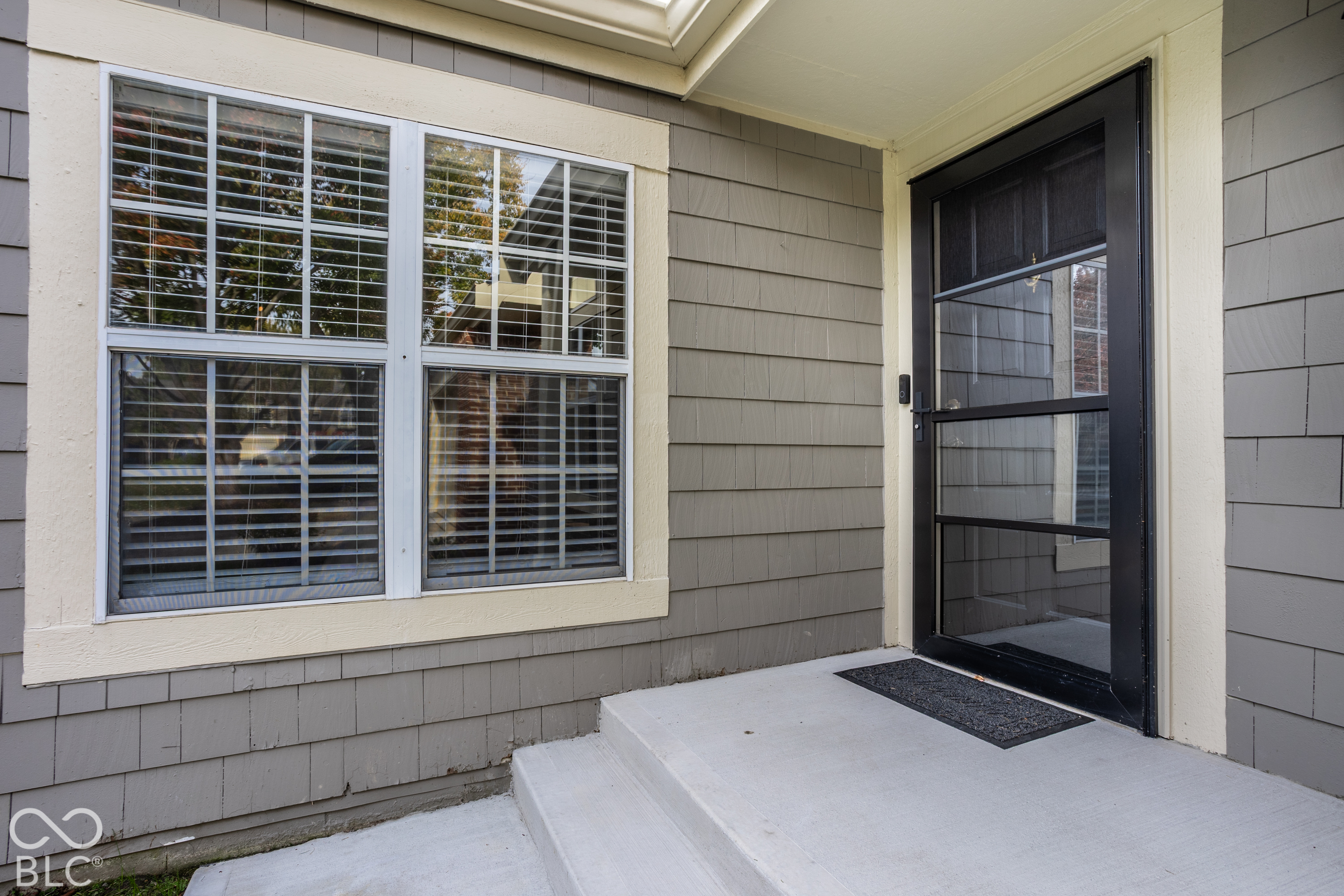 6477 Miramar Court, Indianapolis, IN, 46250 photo 4 of 39