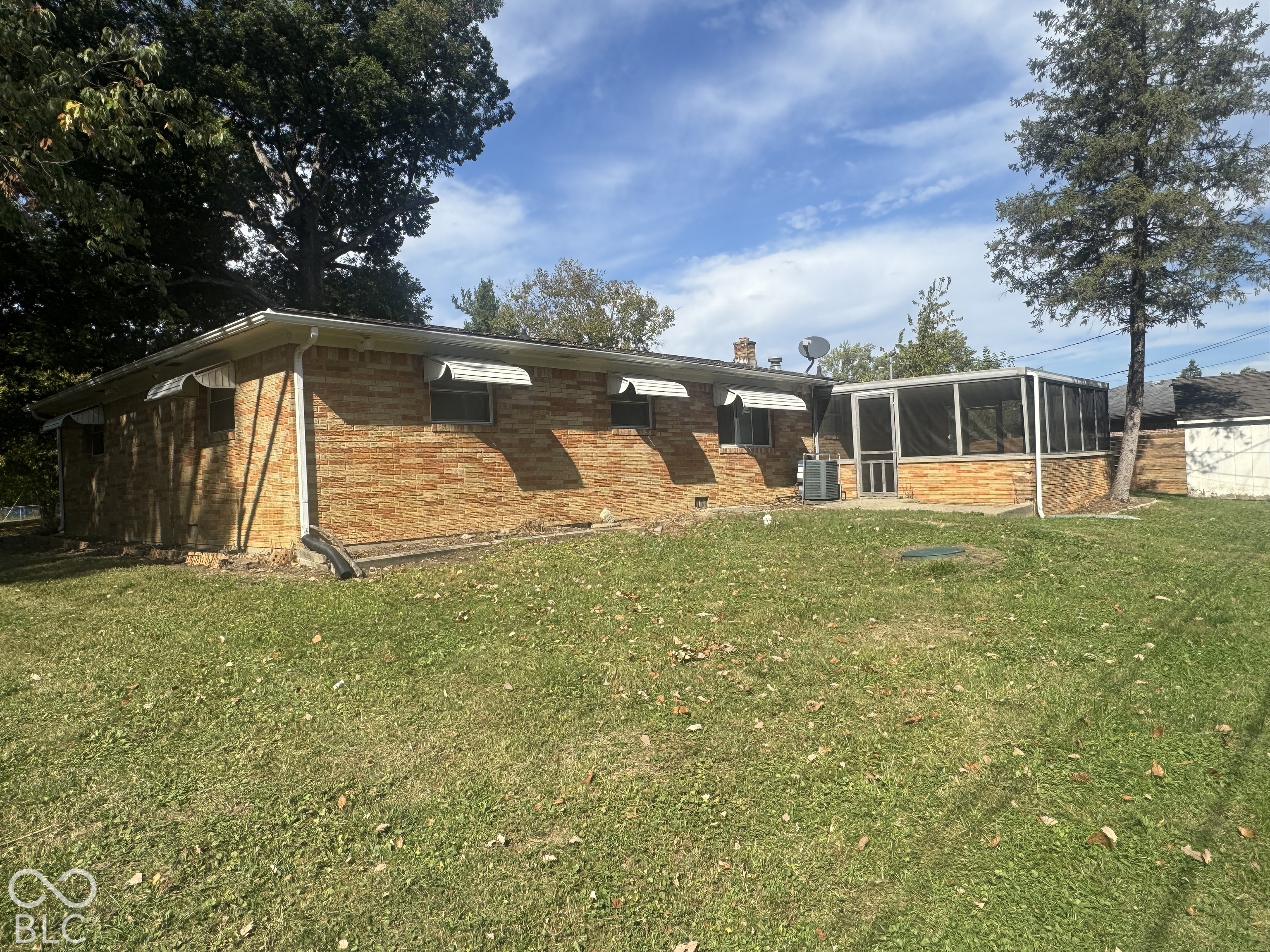 2905 Shady Oak, Indianapolis, IN, 46229 photo 4 of 13