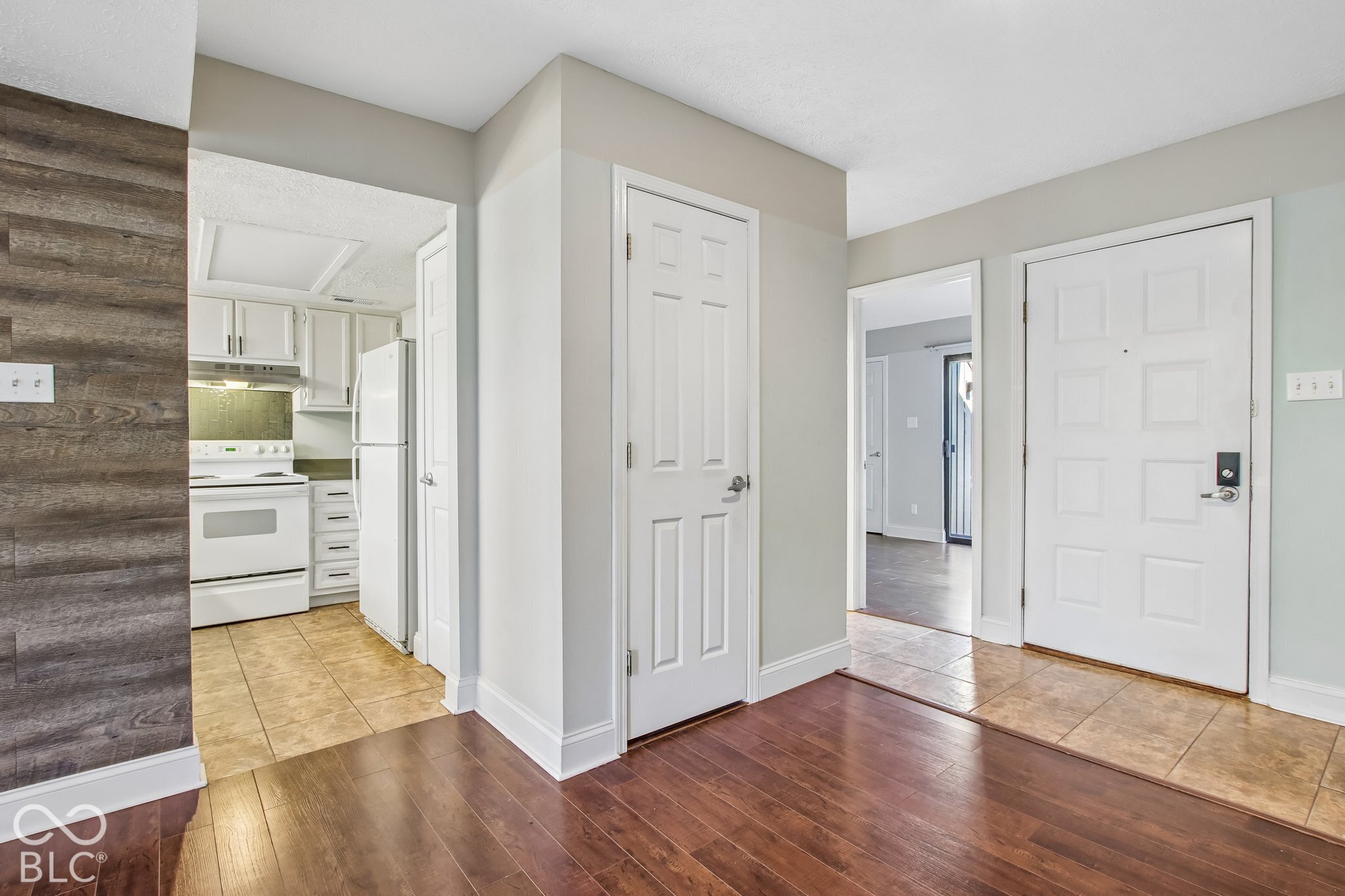96 Lookout Ridge Ridge, Columbus, IN, 47201 photo 4 of 30