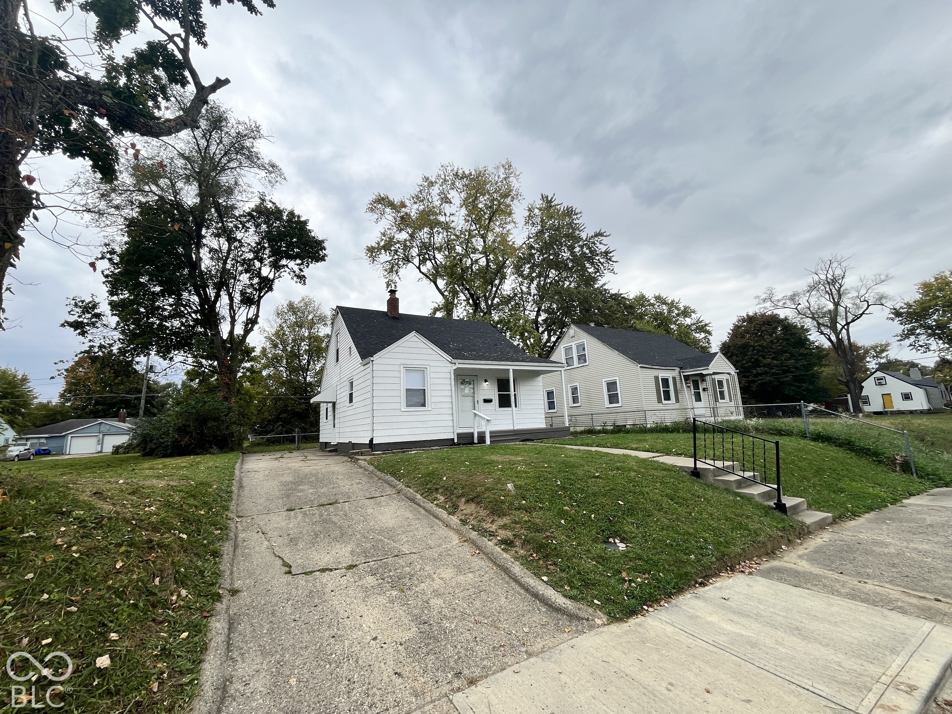 1517 W 11th Street, Anderson, IN, 46016 photo 4 of 32