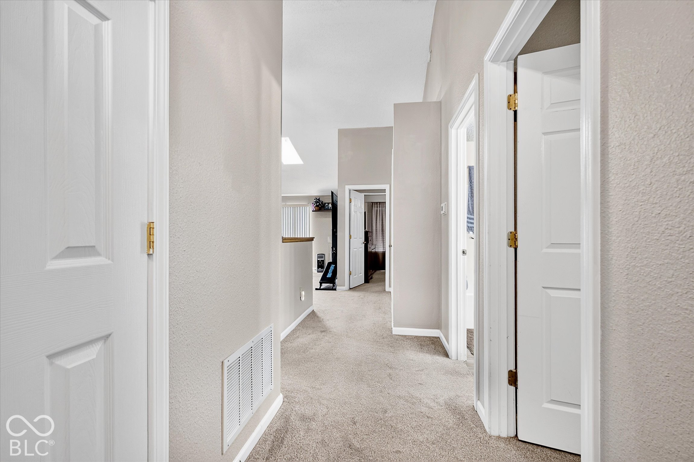 7261 Broyles Lane, Indianapolis, IN, 46217 photo 4 of 24