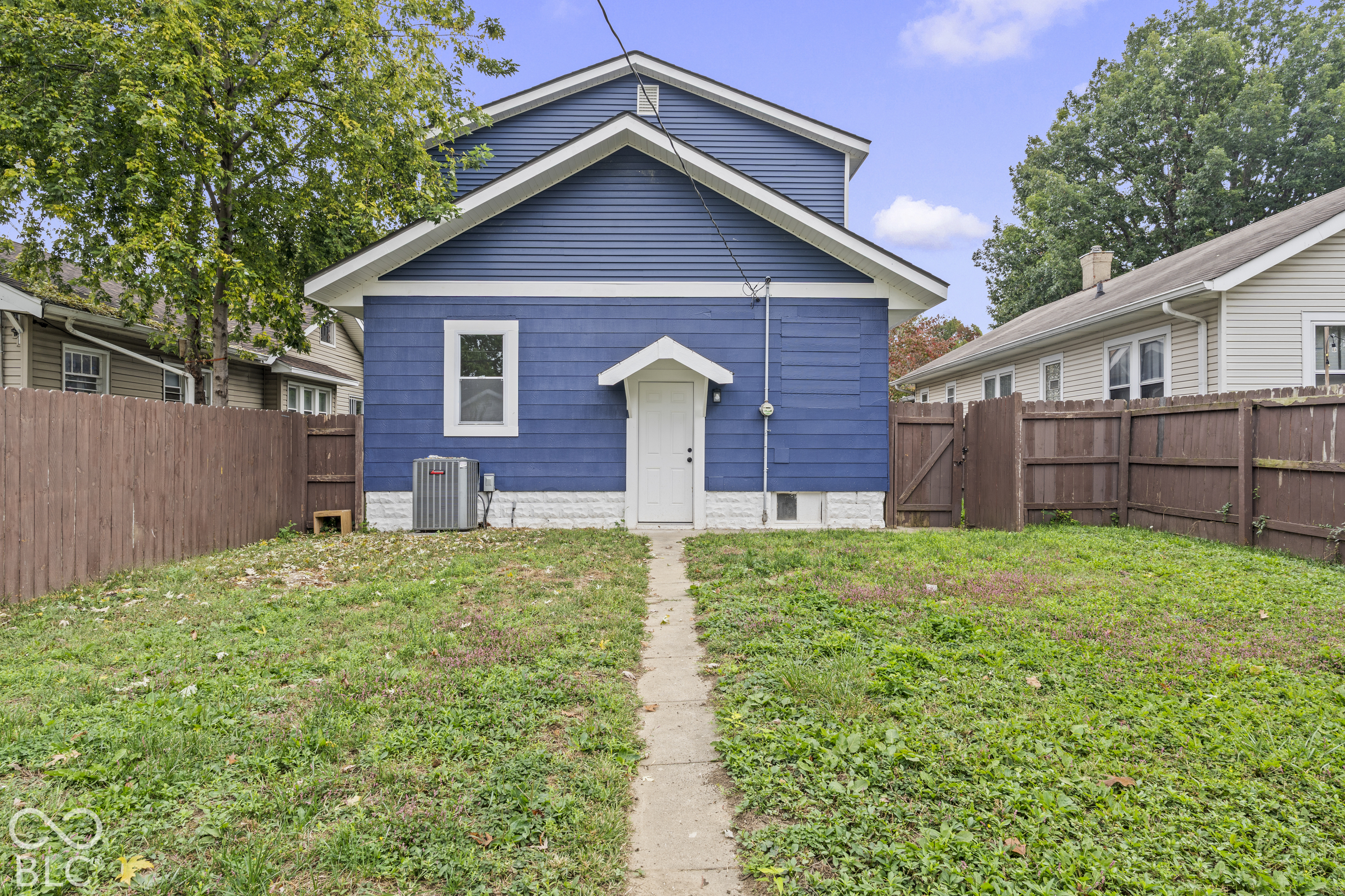 940 N Chester Avenue, Indianapolis, IN, 46201 photo 4 of 25