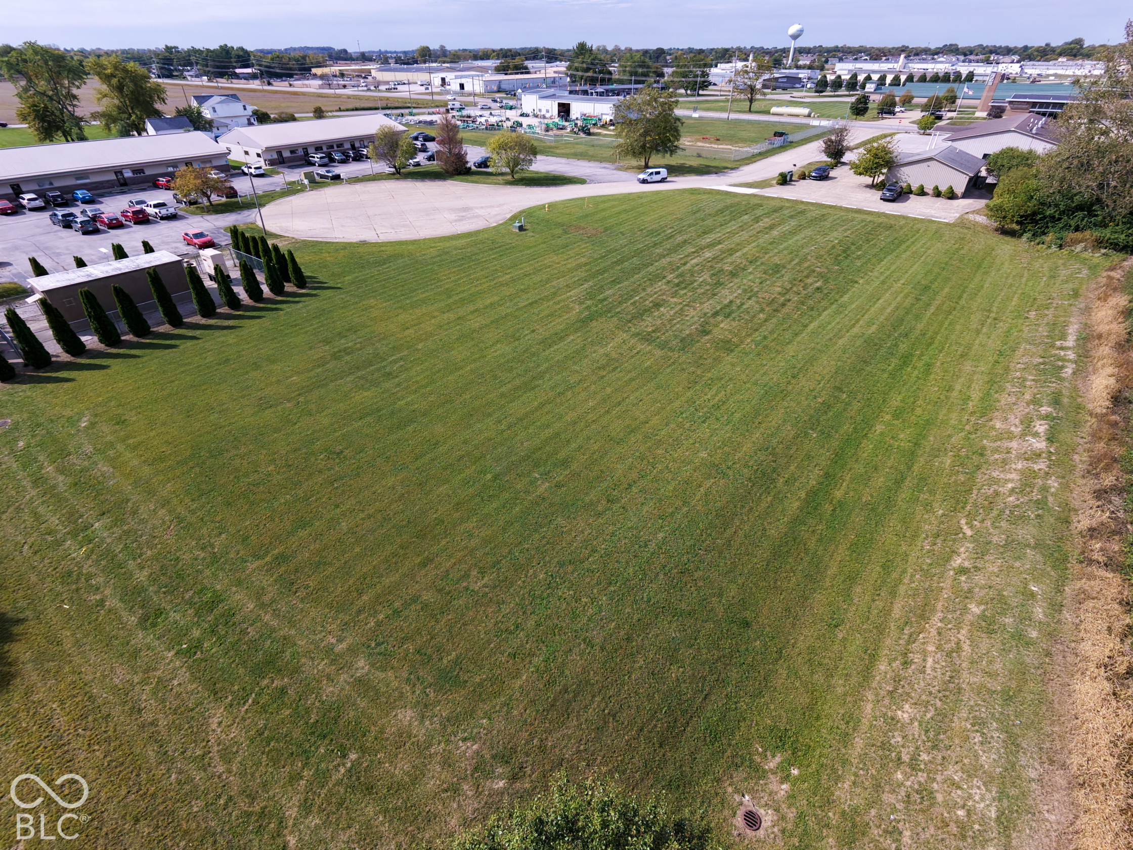 2560 Parkway Drive, Shelbyville, IN, 46176 photo 4 of 5