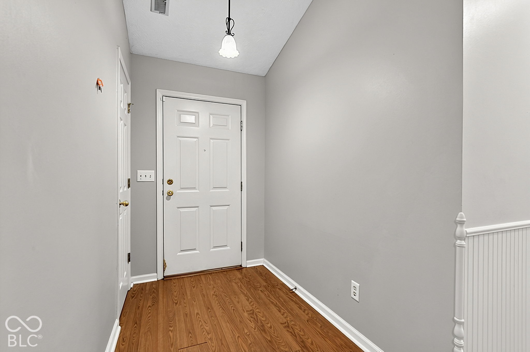 105 Fountain Drive, Mooresville, IN, 46158 photo 4 of 33