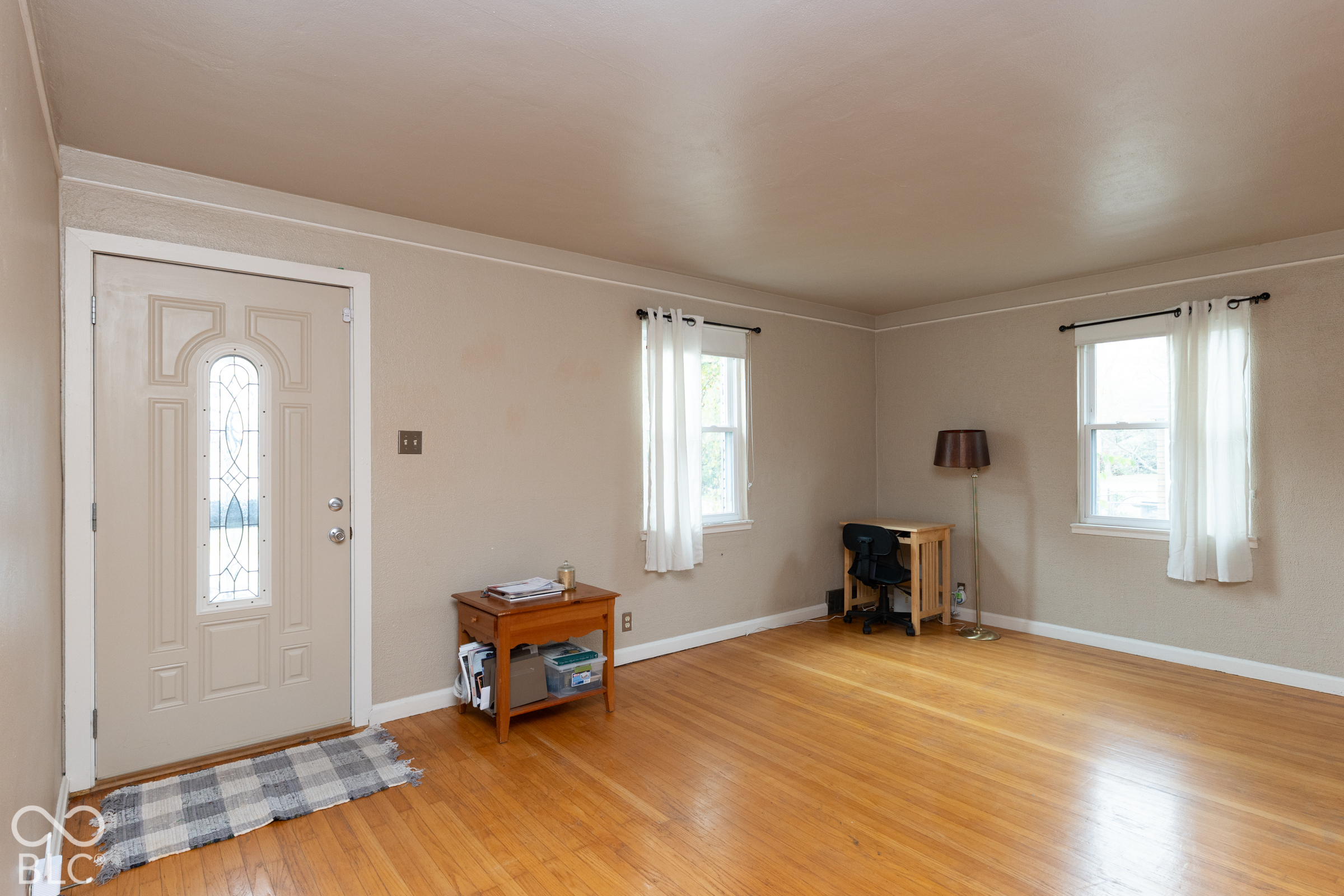 6156 Oak Avenue, Indianapolis, IN, 46219 photo 4 of 22
