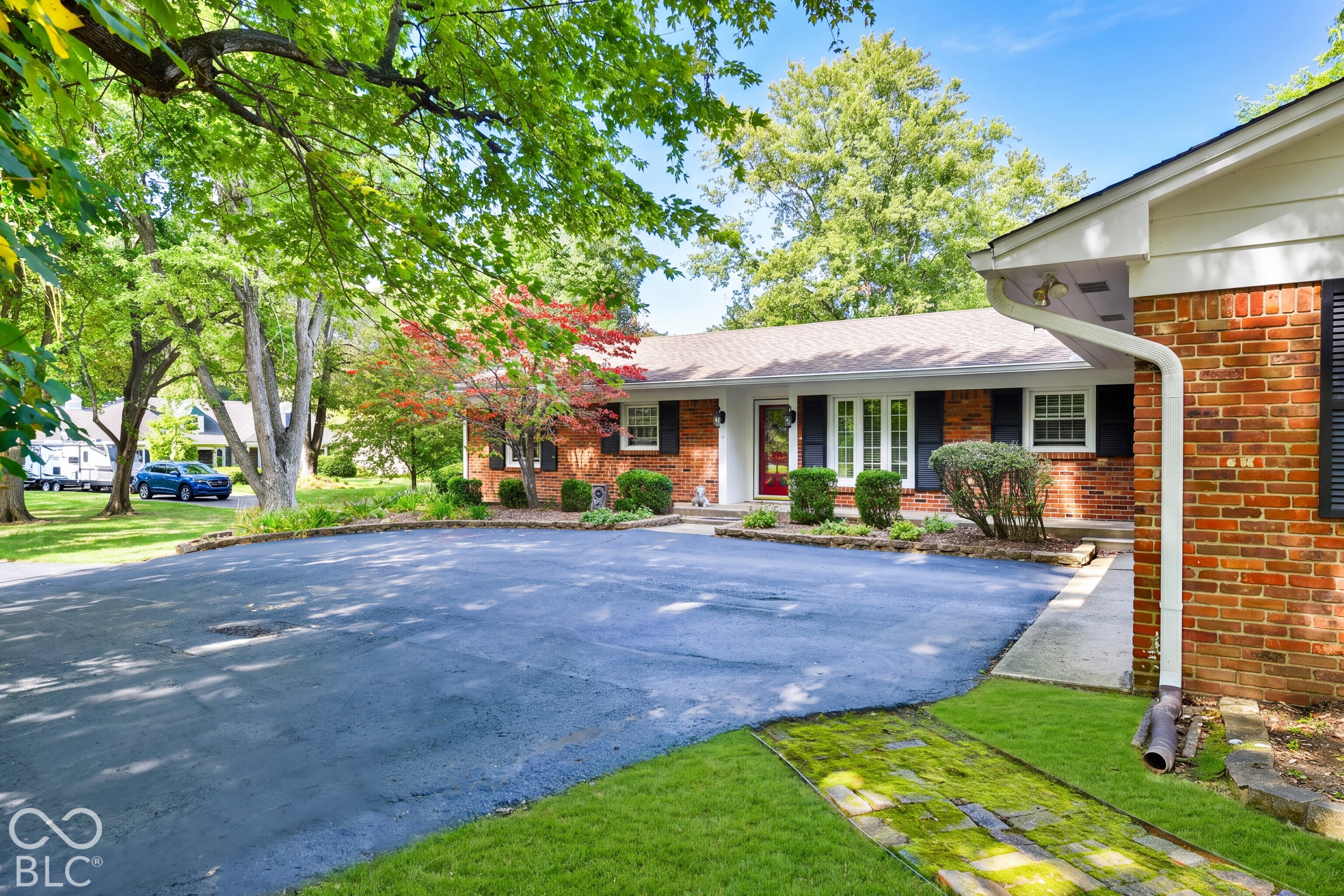 4620 Wyandott Trail, Indianapolis, IN, 46250 photo 4 of 65