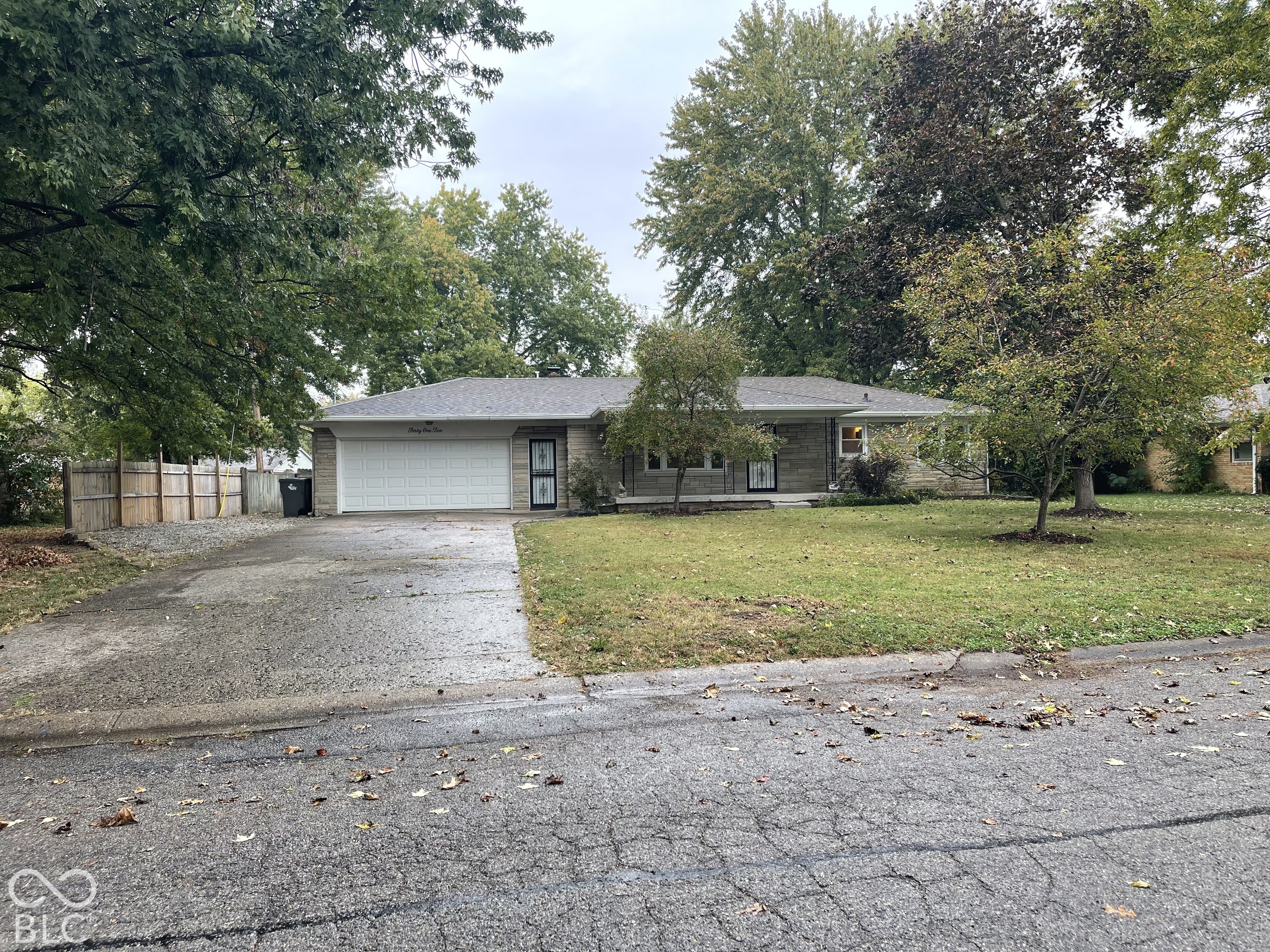 4110 Floyd Drive, Indianapolis, IN, 46221 photo 4 of 47