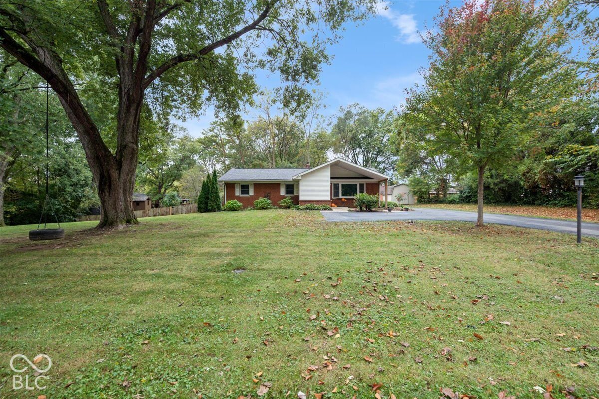 6802 Hillcrest Court, Indianapolis, IN, 46227 photo 4 of 31