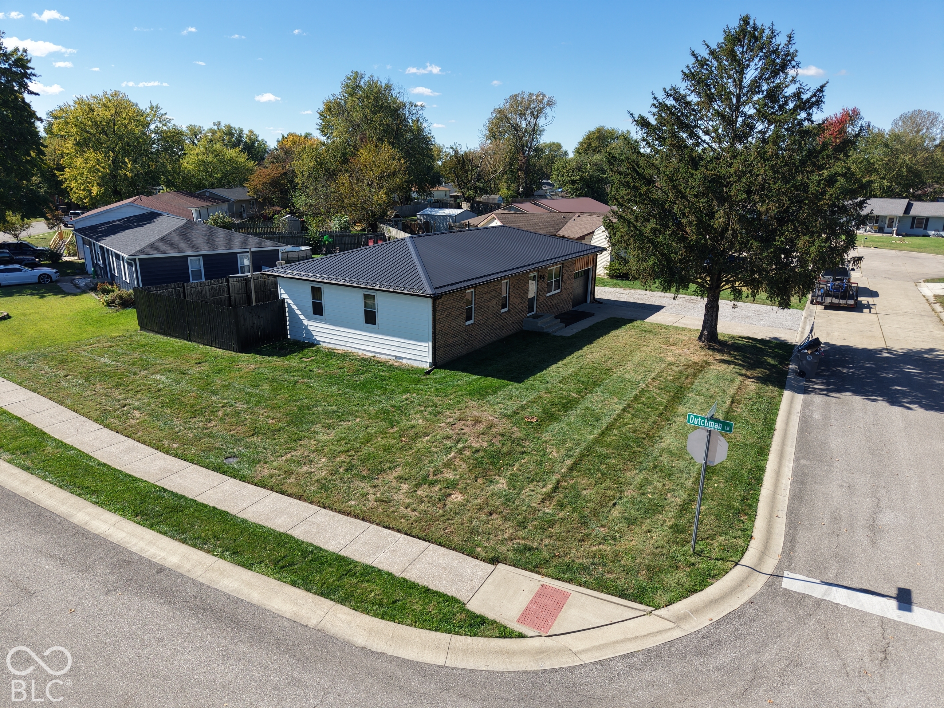 501 Woodruff Court, Seymour, IN, 47274 photo 4 of 35
