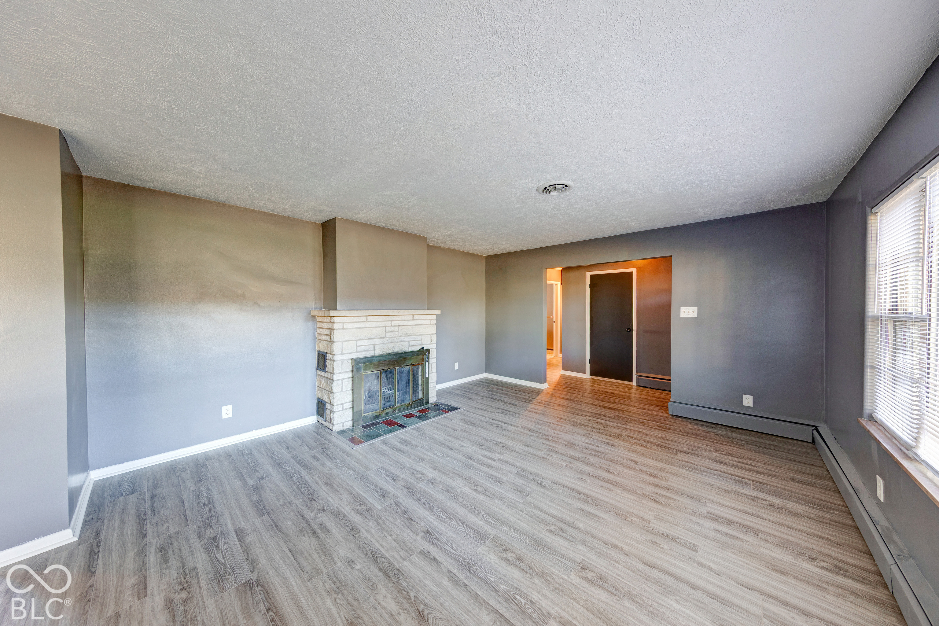 2204 W 63rd Street, Indianapolis, IN, 46260 photo 4 of 30