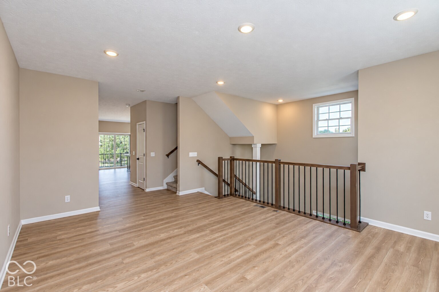 5756 Birtz Road, Indianapolis, IN, 46216 photo 4 of 15