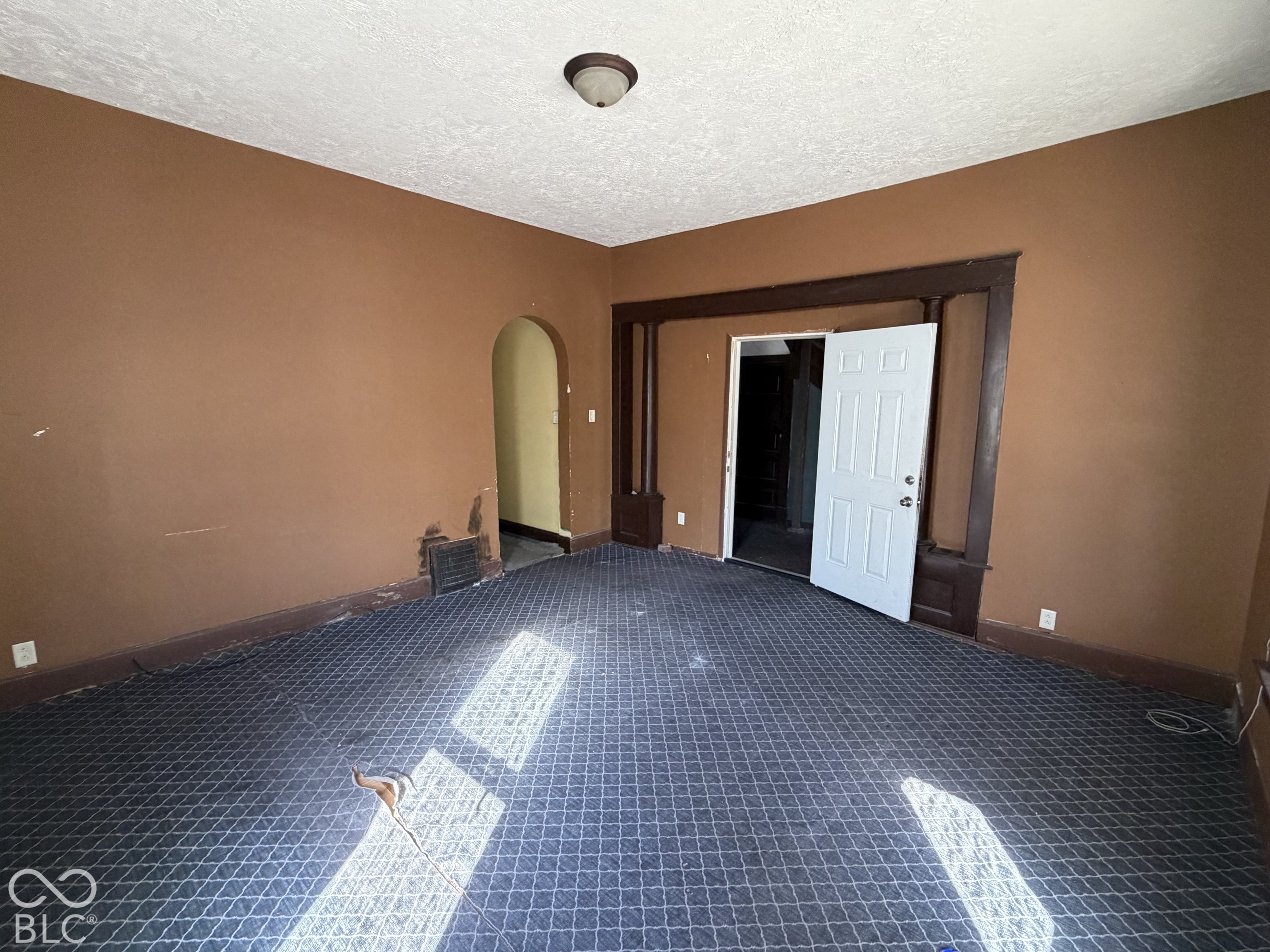 1005 S 8th Street, Terre Haute, IN, 47807 photo 4 of 13