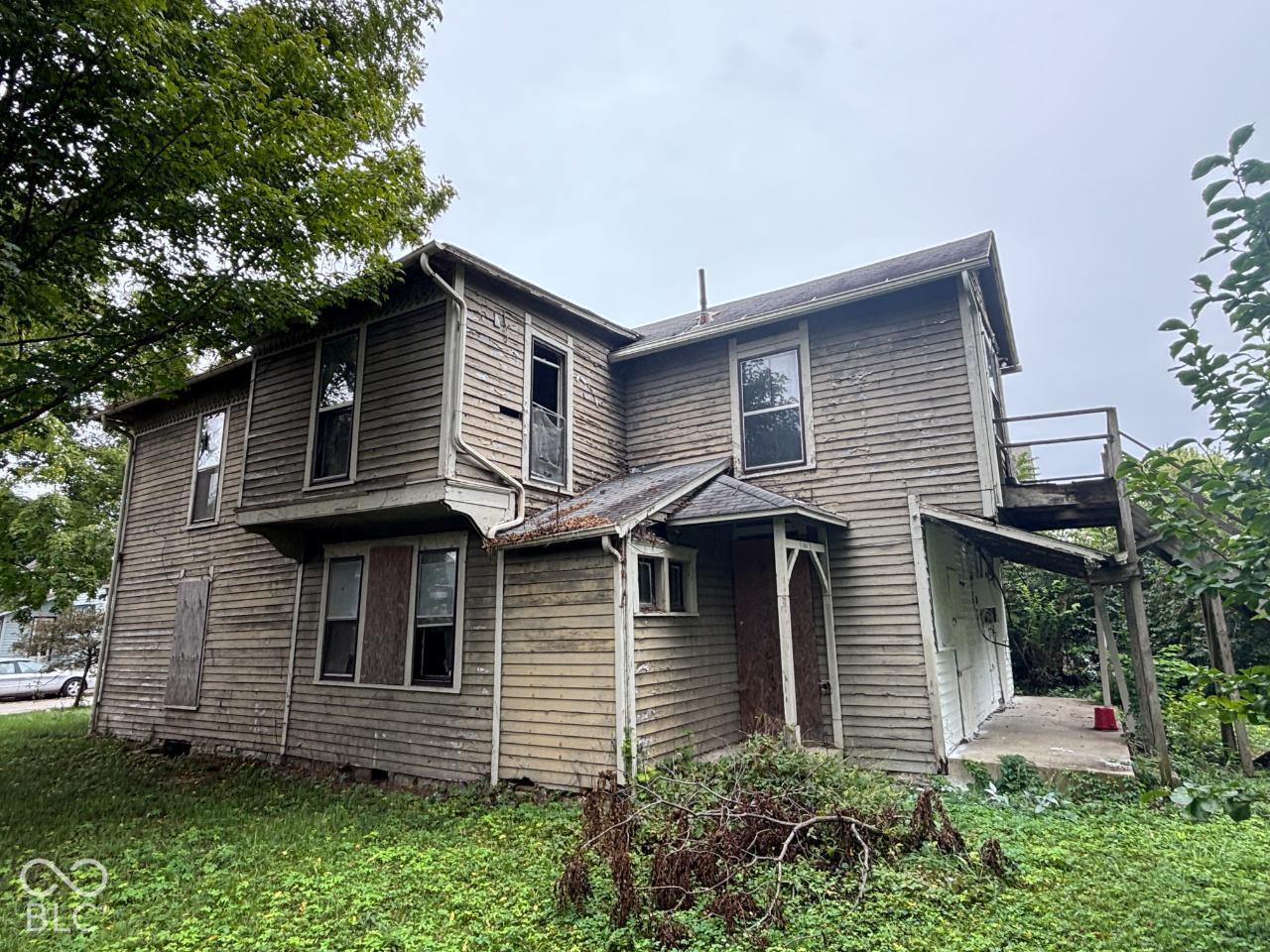 409 W 10th Street, Anderson, IN, 46016 photo 4 of 47
