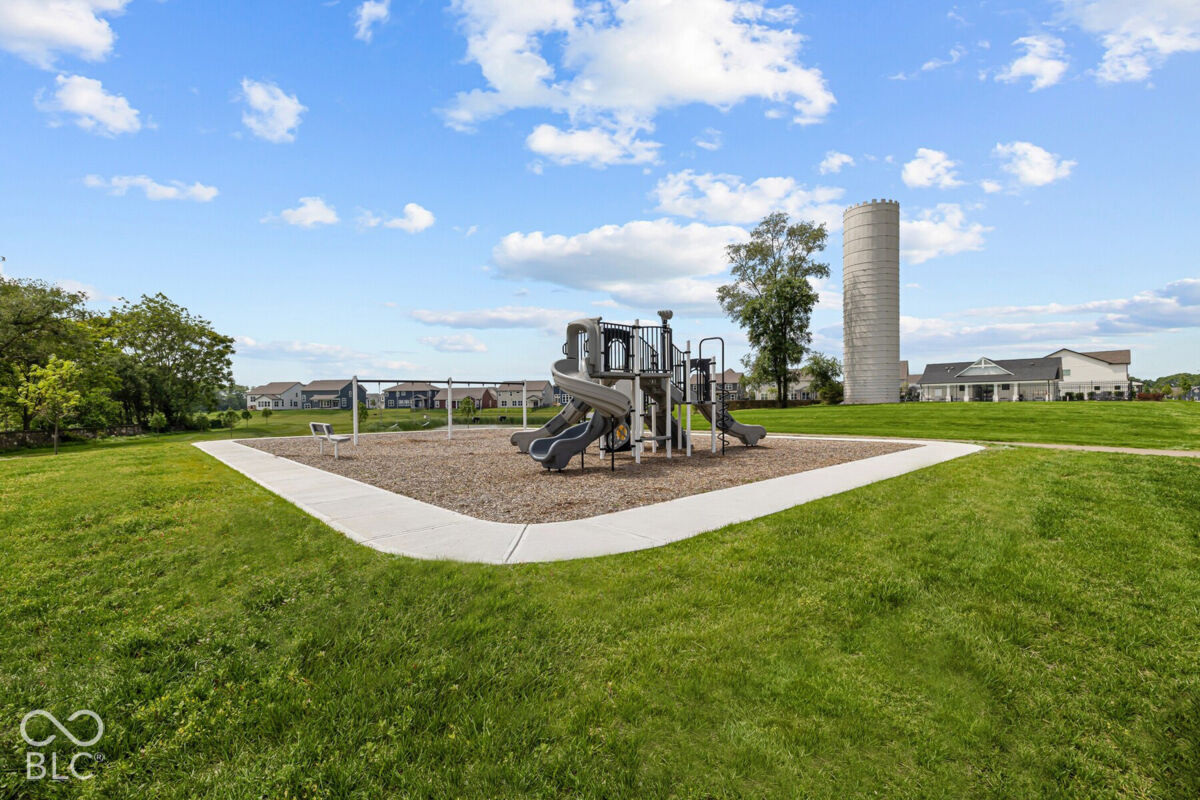 12398 Reclaimed Drive, Noblesville, IN, 46060 photo 4 of 8