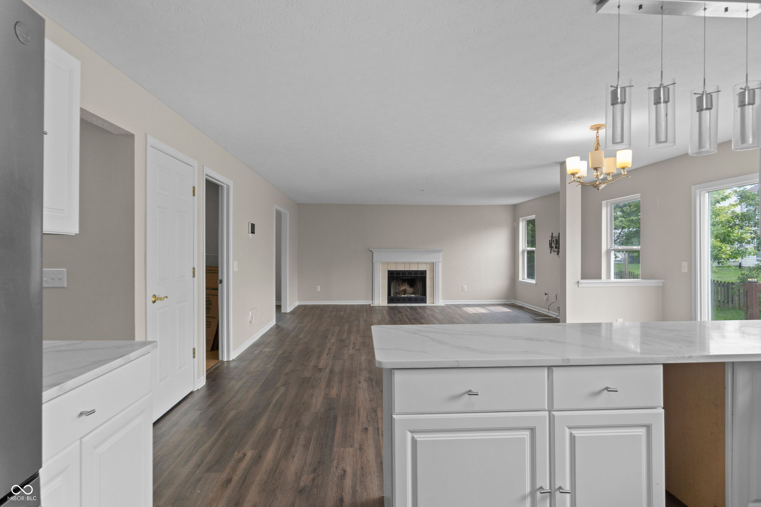 8546 Walden Trace Court, Indianapolis, IN, 46278 photo 4 of 25