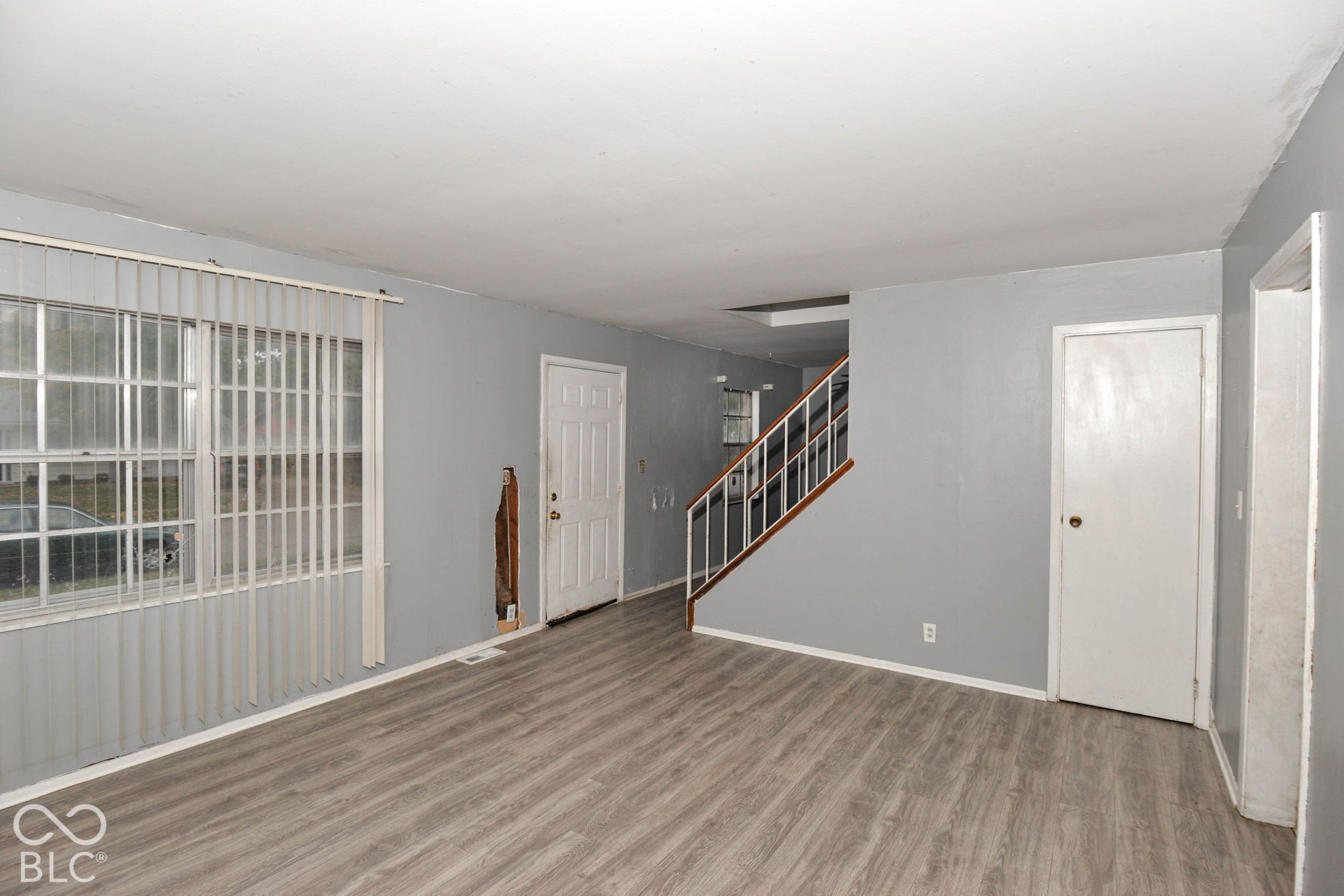 3285 Macarthur Lane, Indianapolis, IN, 46224 photo 4 of 32