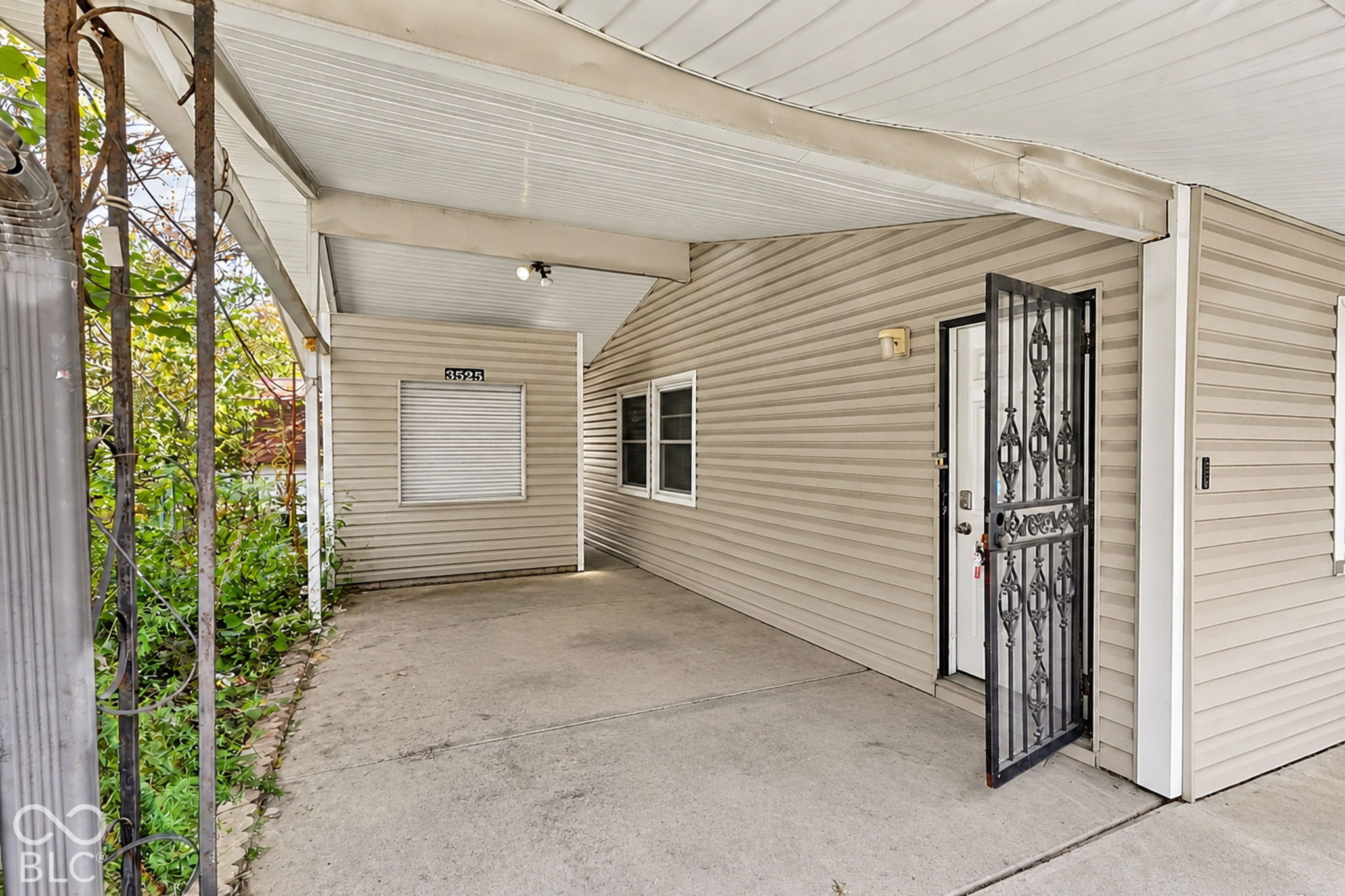 3525 Georgetown Road, Indianapolis, IN, 46224 photo 4 of 37
