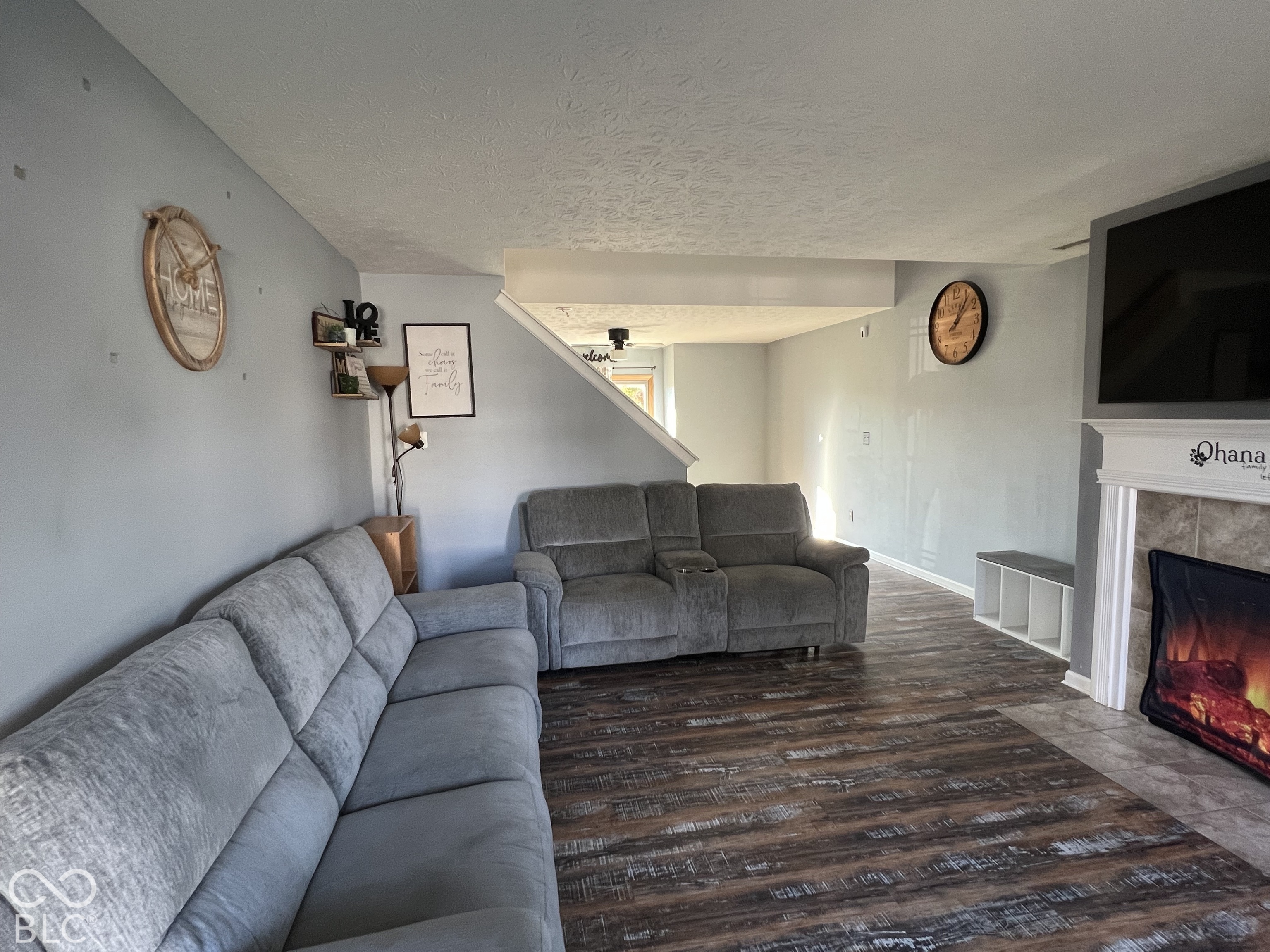 1476 Pencross Lane, Greenwood, IN, 46143 photo 4 of 18
