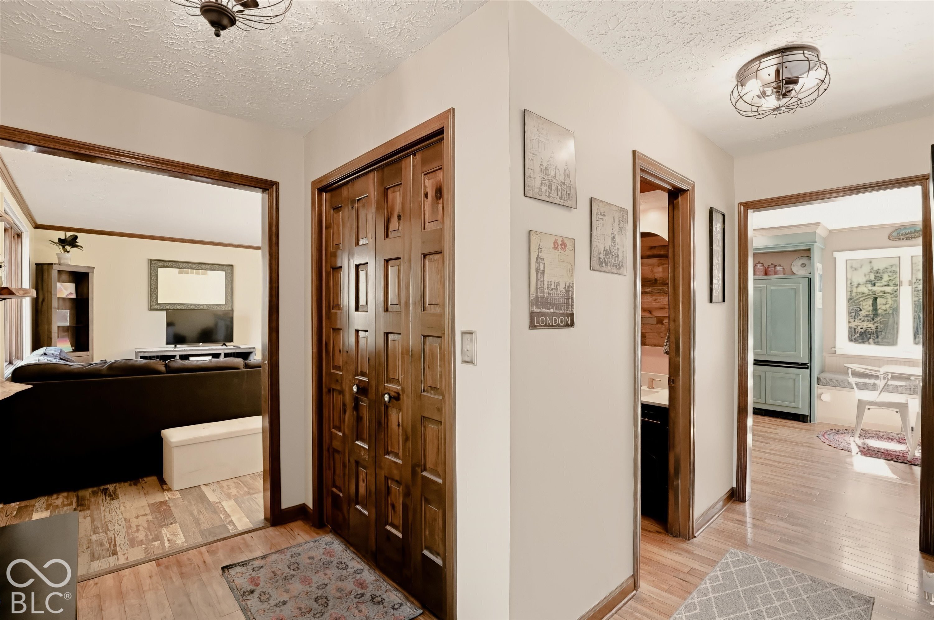 7037 Bluffwood Court, Brownsburg, IN, 46112 photo 4 of 36