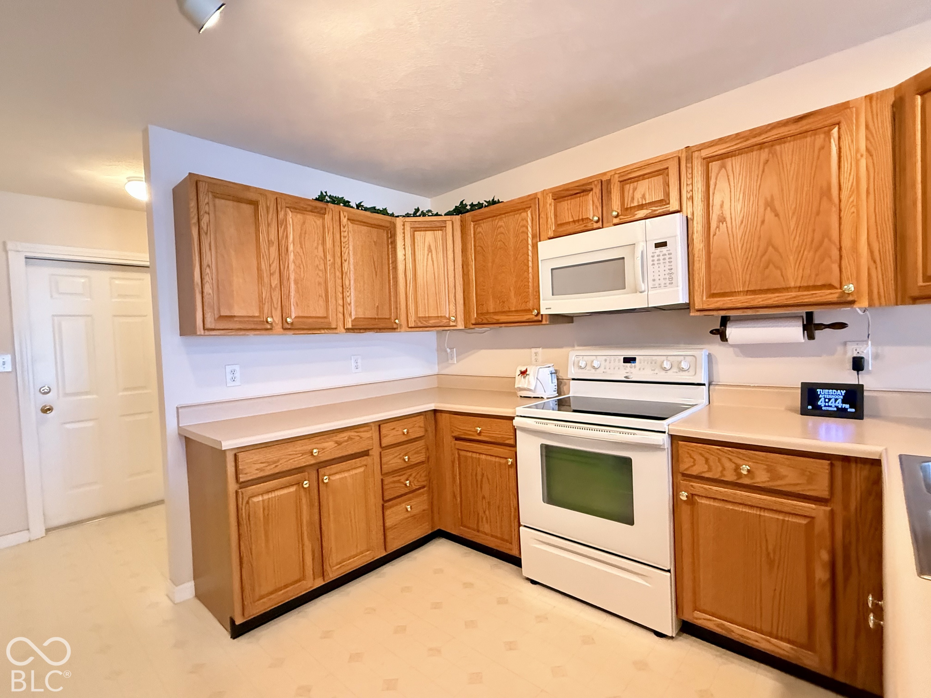 501 Eastfield Drive, Crawfordsville, IN, 47933 photo 4 of 44