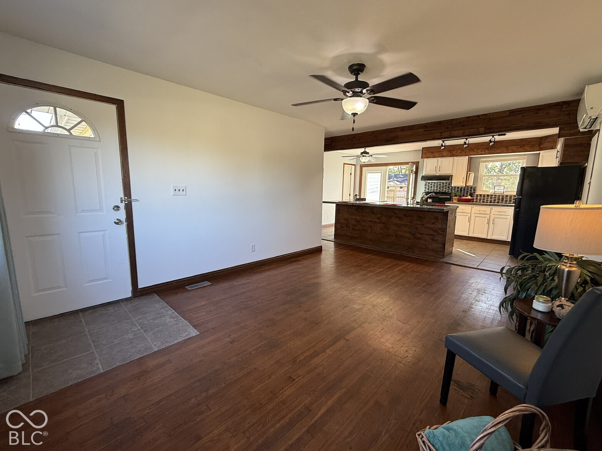 1471 E Aimee Court, Terre Haute, IN, 47805 photo 4 of 41