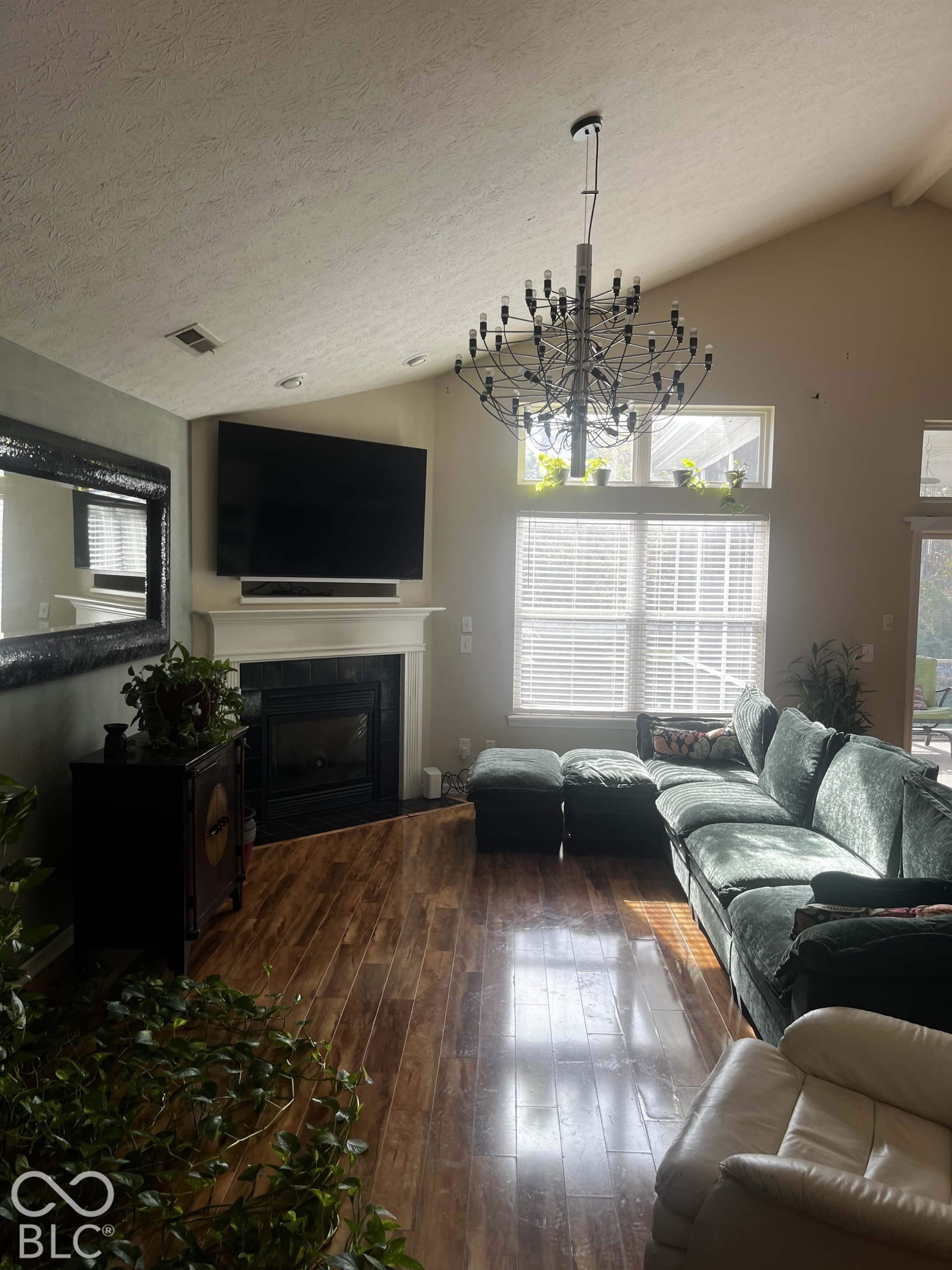 3325 Ashgrove, Indianapolis, IN, 46268 photo 4 of 17