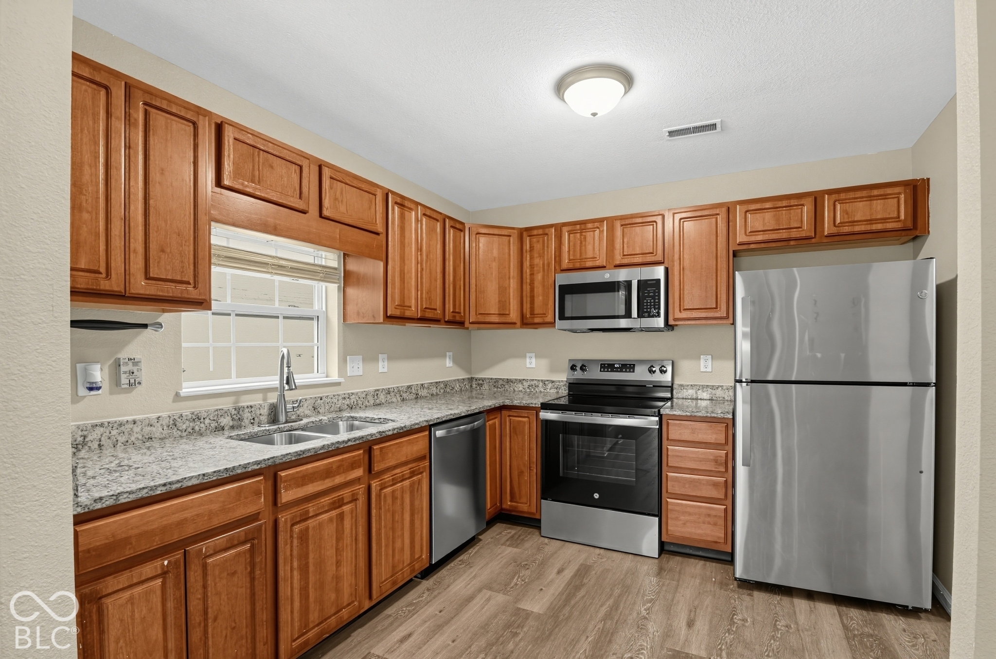 6210 E Ayrshire Circle, Camby, IN, 46113 photo 4 of 15