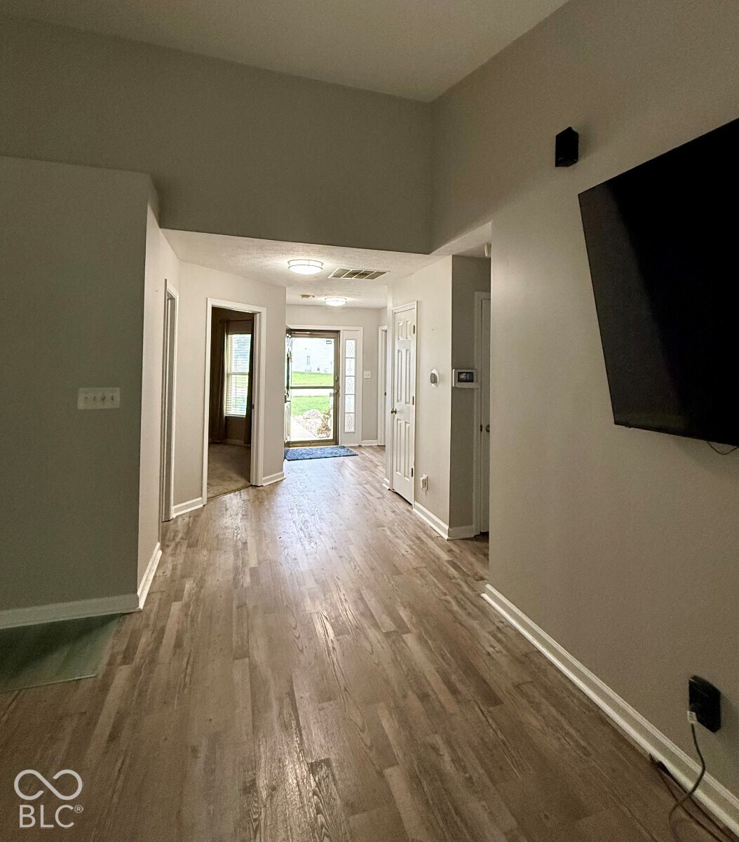 5884 Hollow Oak Trail, Carmel, IN, 46033 photo 4 of 54