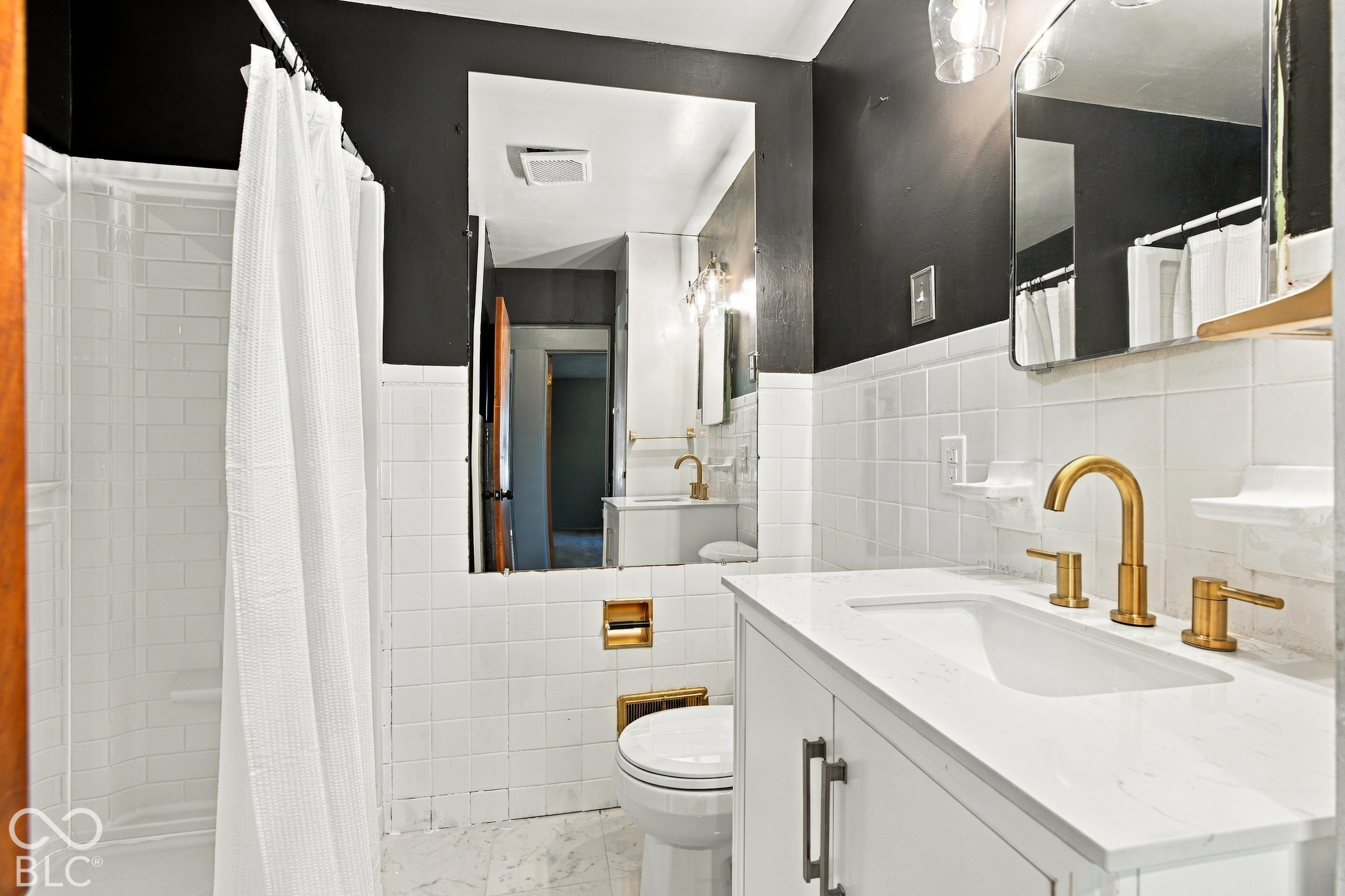 3045 W 69th Street, Indianapolis, IN, 46268 photo 4 of 33