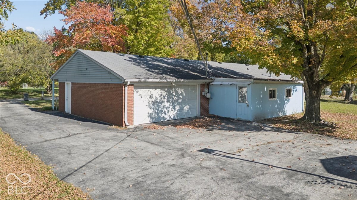 1749 W 73rd Place, Indianapolis, IN, 46260 photo 4 of 30