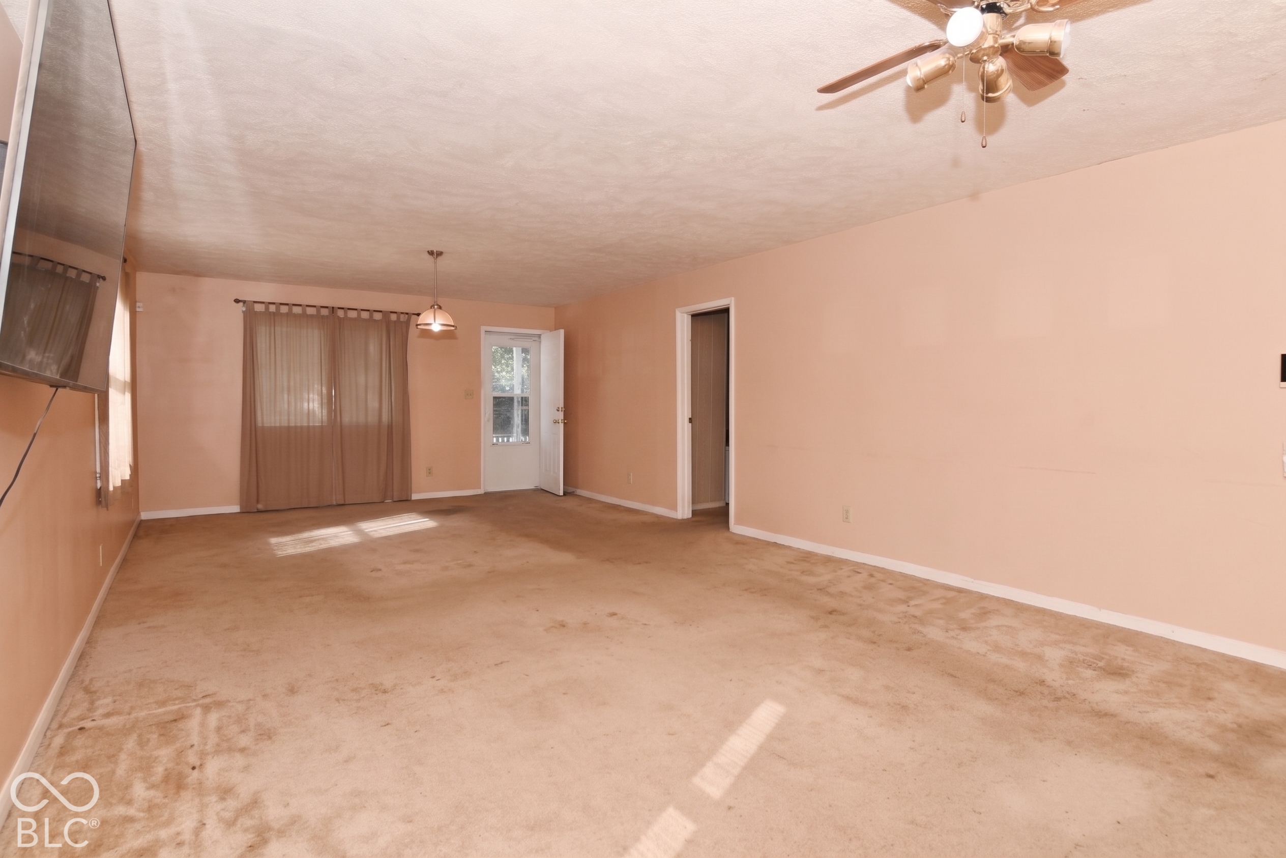 2005 N Somerset Avenue, Indianapolis, IN, 46222 photo 4 of 22