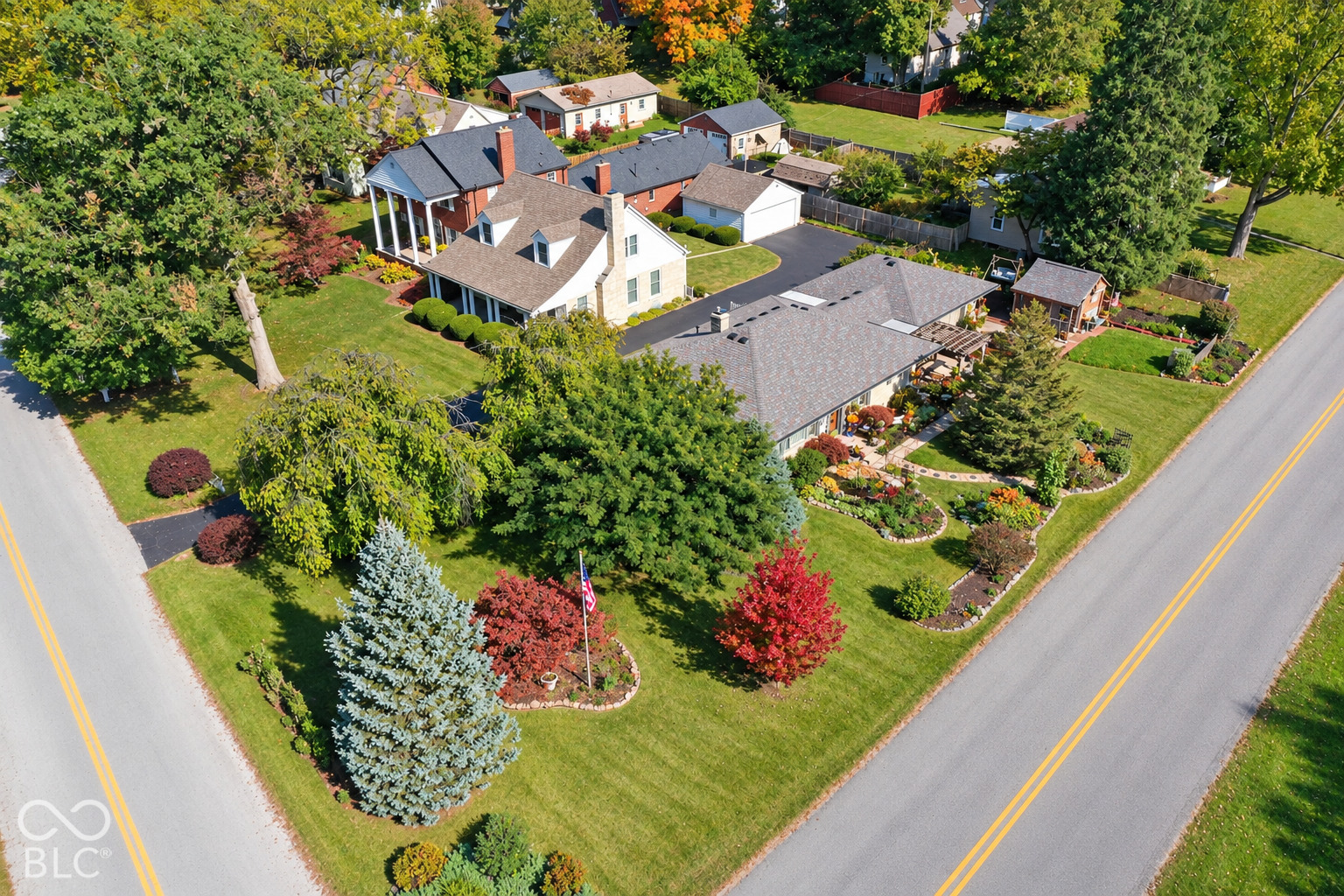 5404 E Saint Clair Street, Indianapolis, IN, 46219 photo 4 of 52